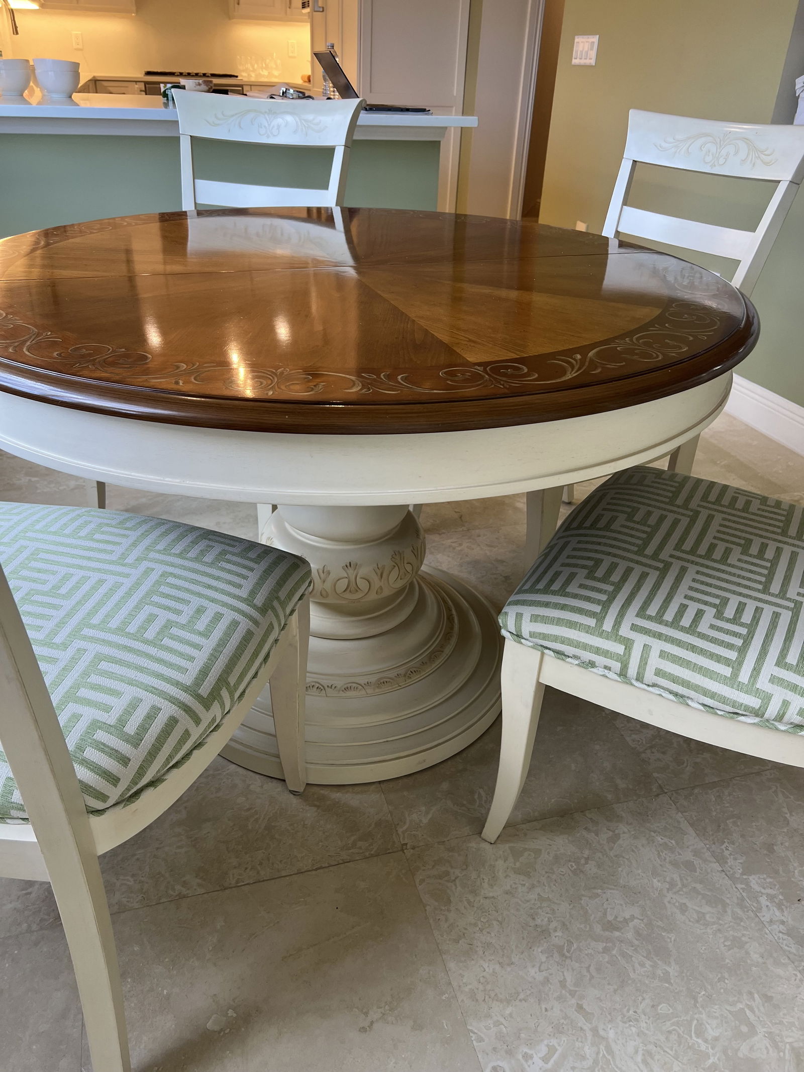 French Country style Kitchen Table and Chairs - 8