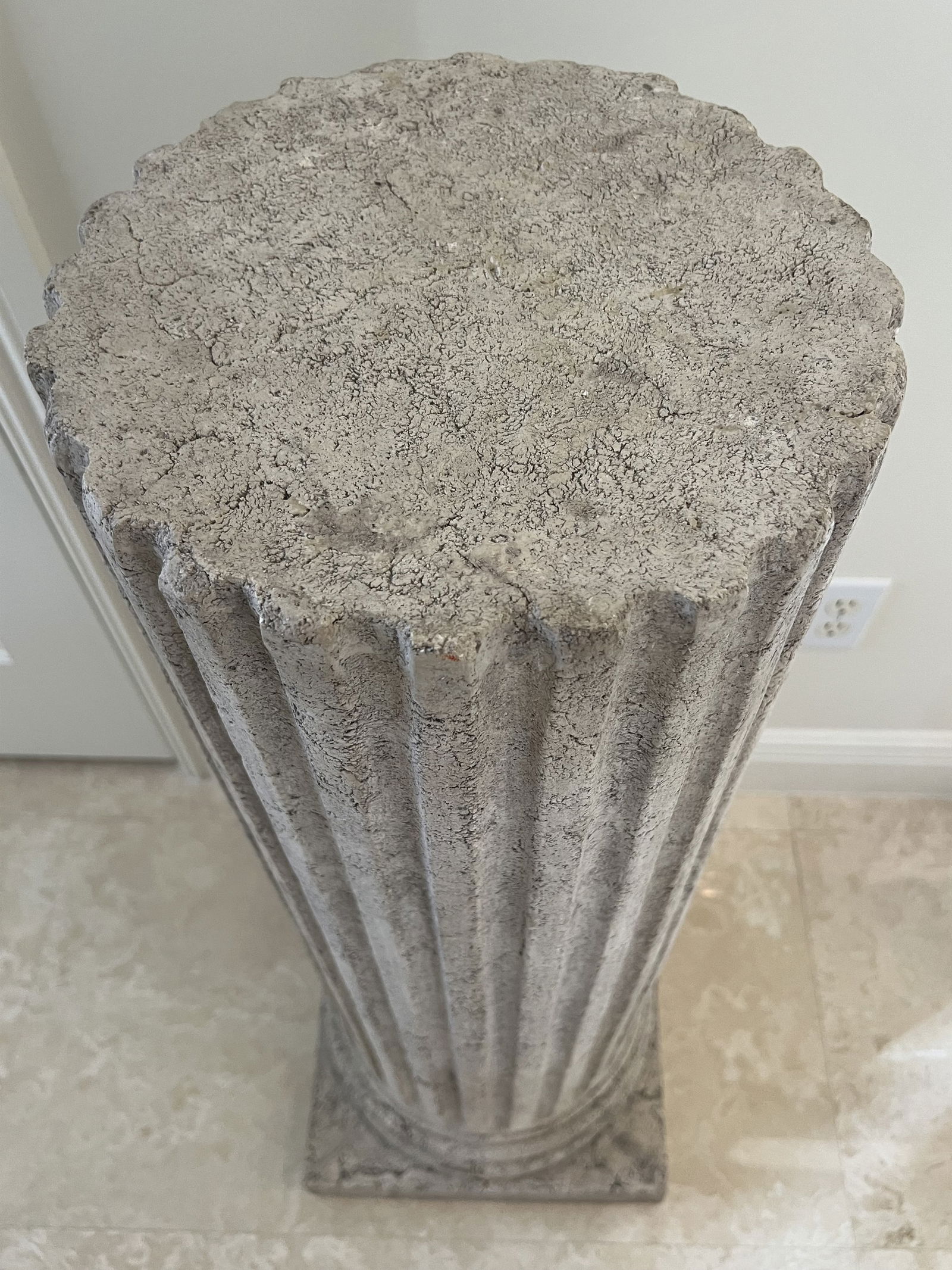 Tuscan Roman Pillar Pedestal - 2