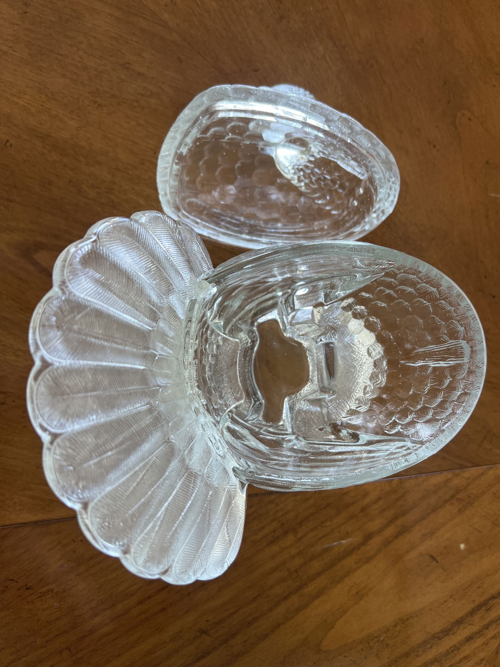 L E Smith Clear Carnival Glass Turkey - 4