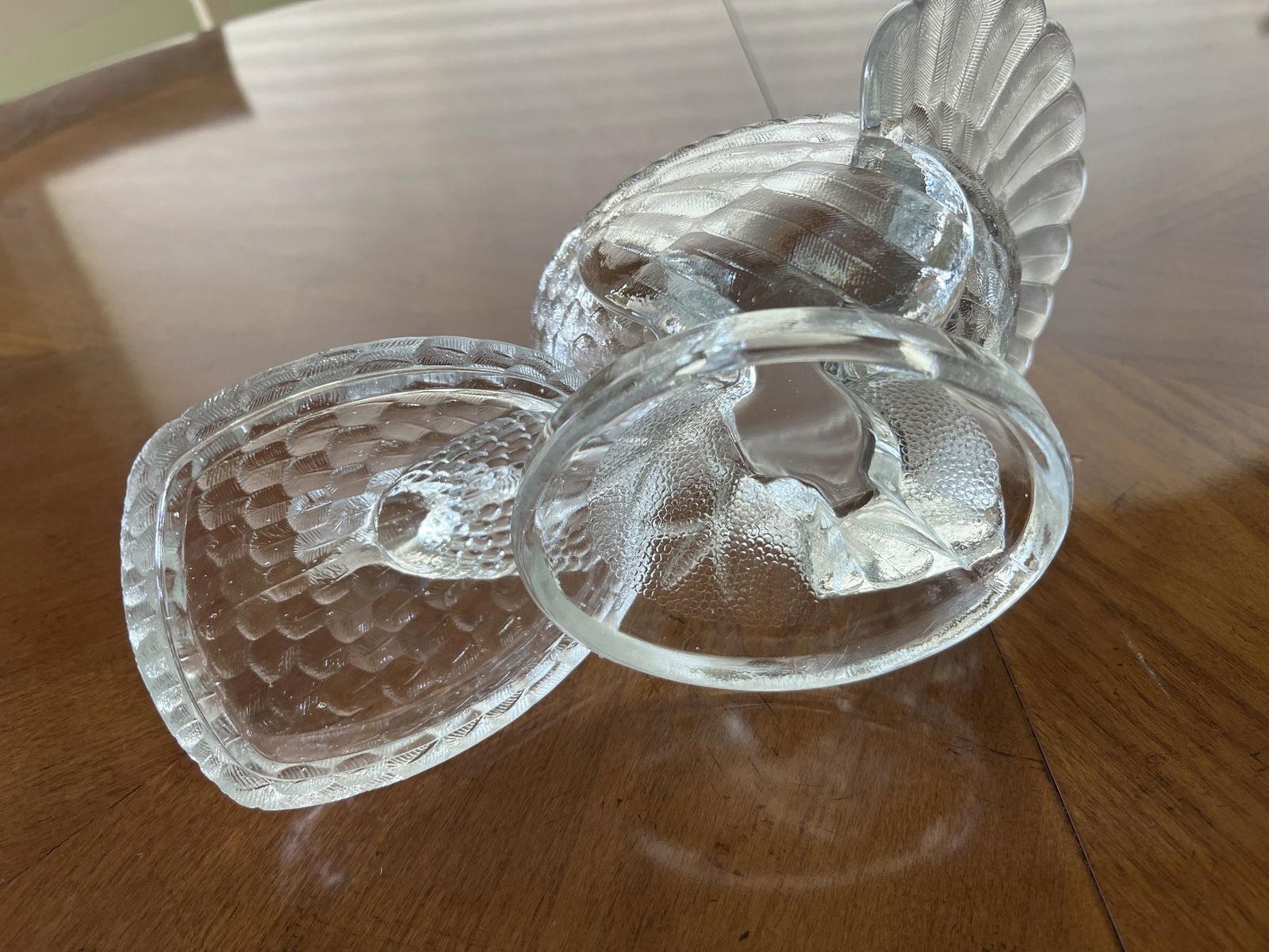 L E Smith Clear Carnival Glass Turkey - 5