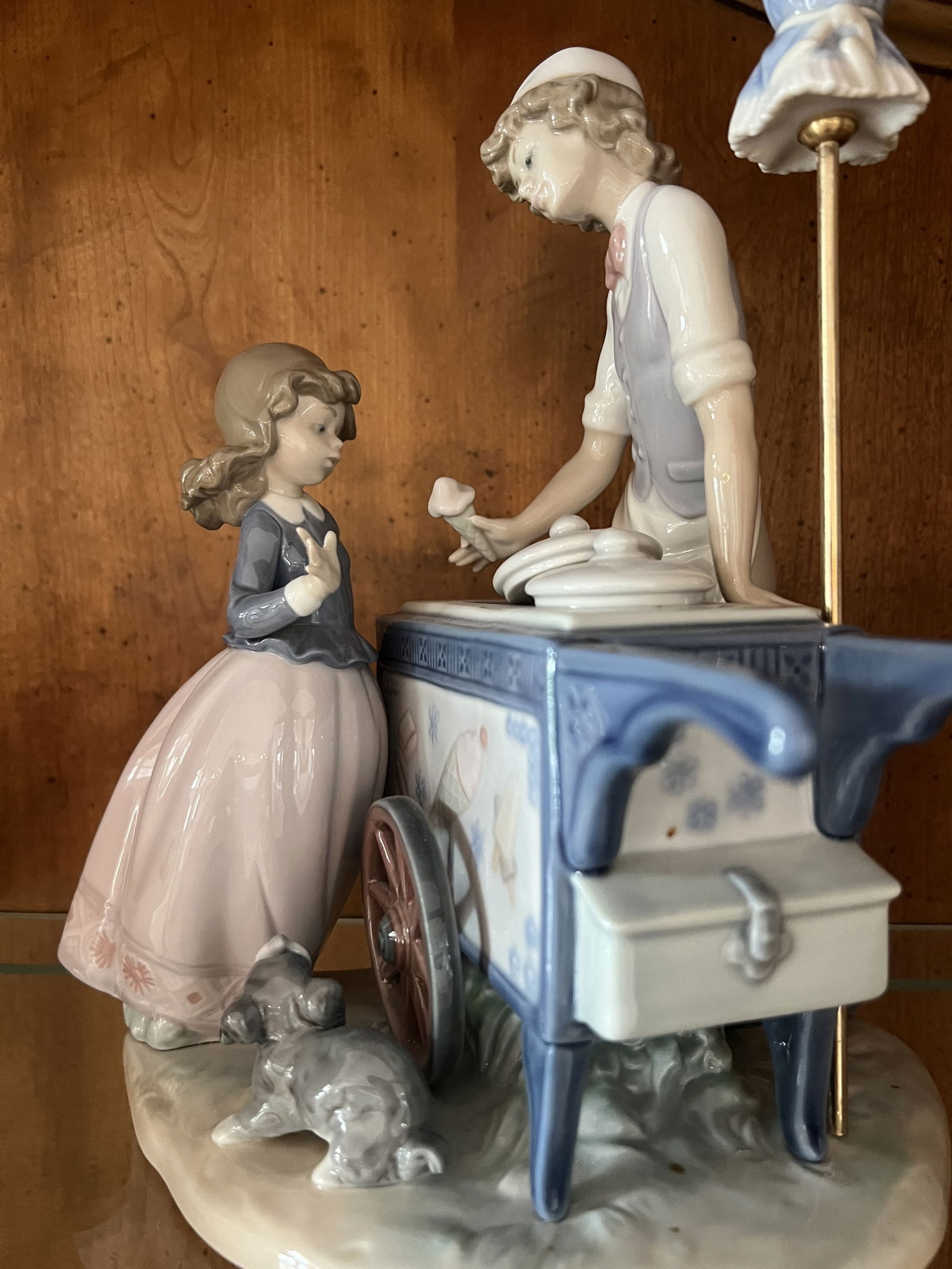 Lladro Ice Cream Vendor Figurine - 2