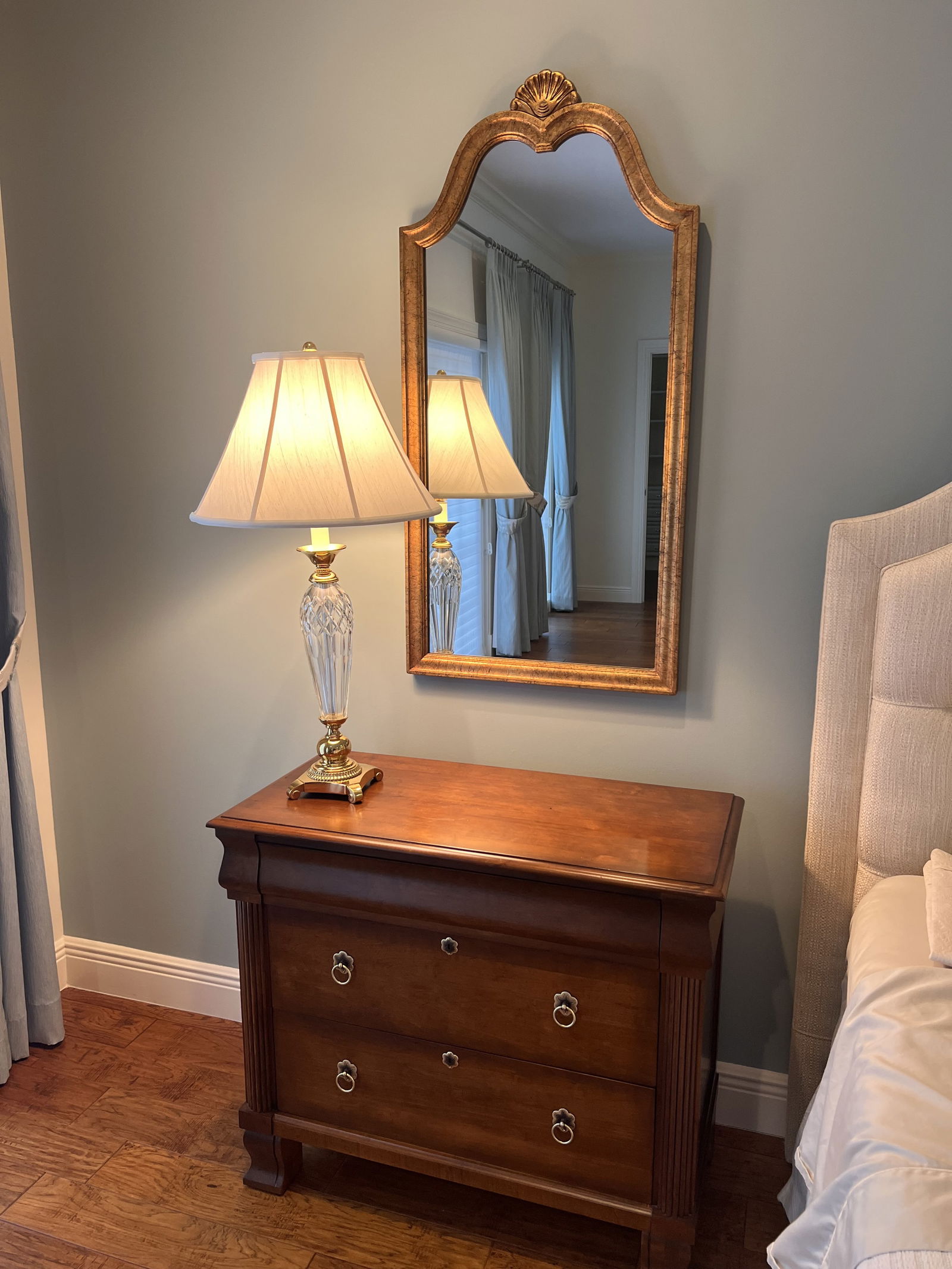 Vintage French Regency Gold Mirror - 3