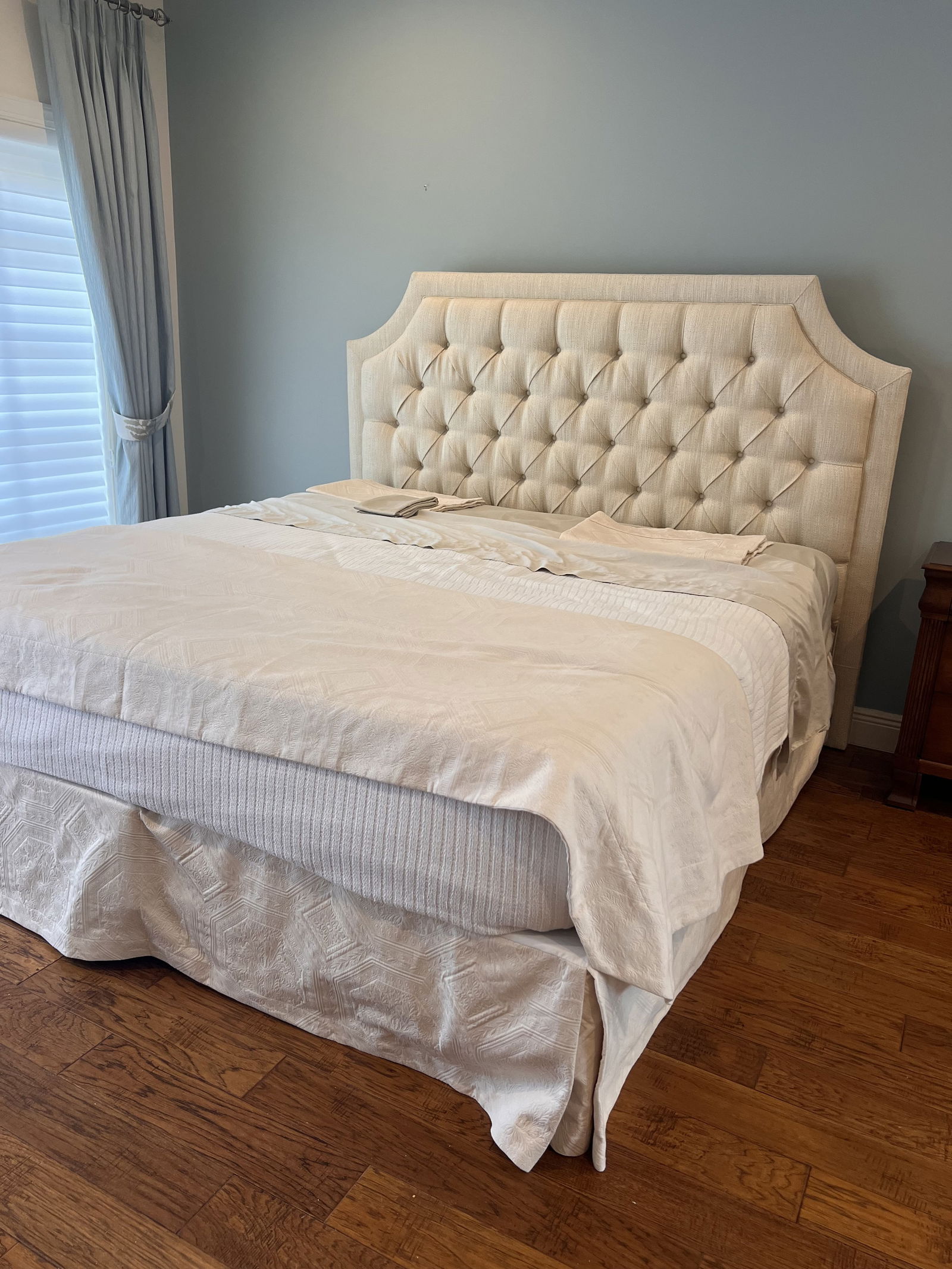 Ethan Allen Custom Upholstered King Bed (1 of 11)
