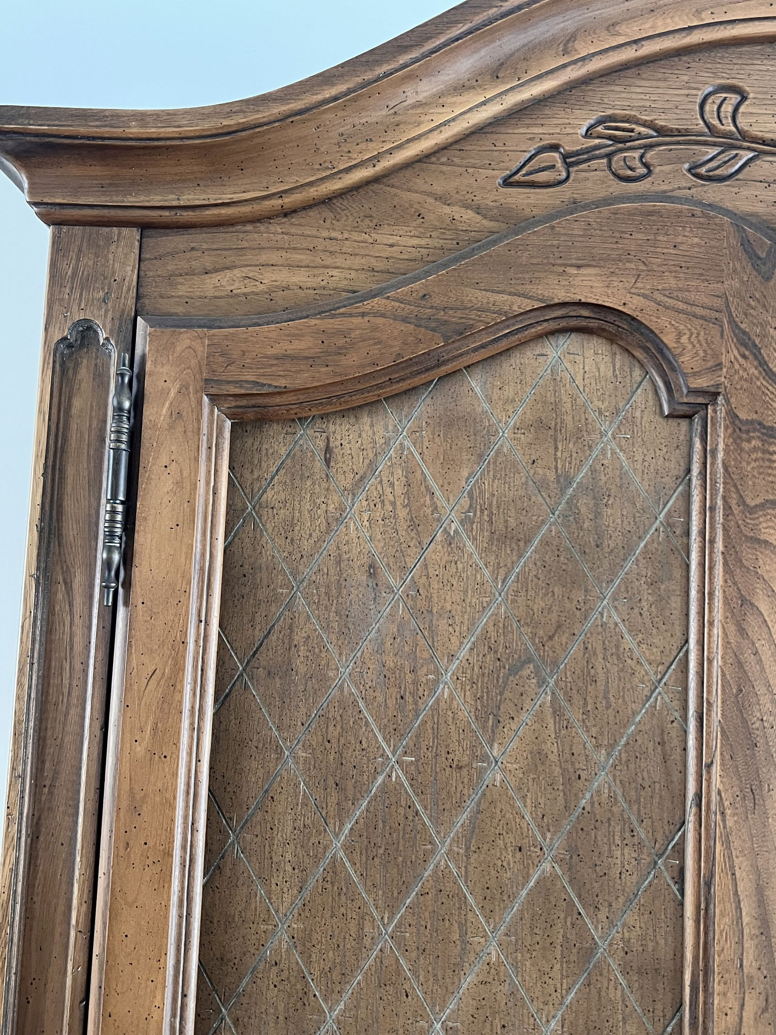 Hickory Furniture French Provincial Bedroom Set - 8