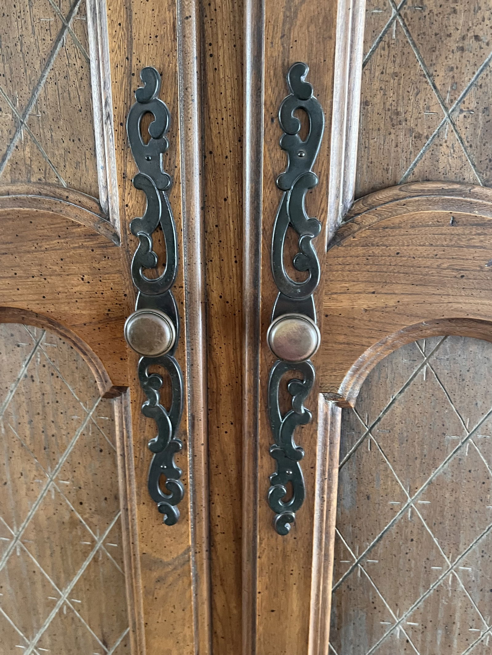 Hickory Furniture French Provincial Bedroom Set - 9