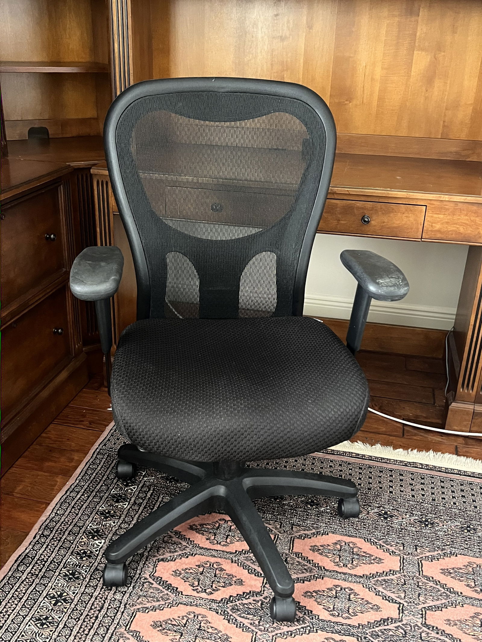Tempur-Pedic Ergonomic Mesh Desk Chair (1 of 4)