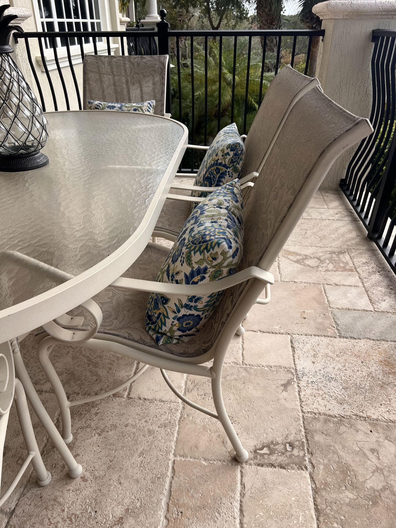 Outdoor Dining Table and Chairs - 5