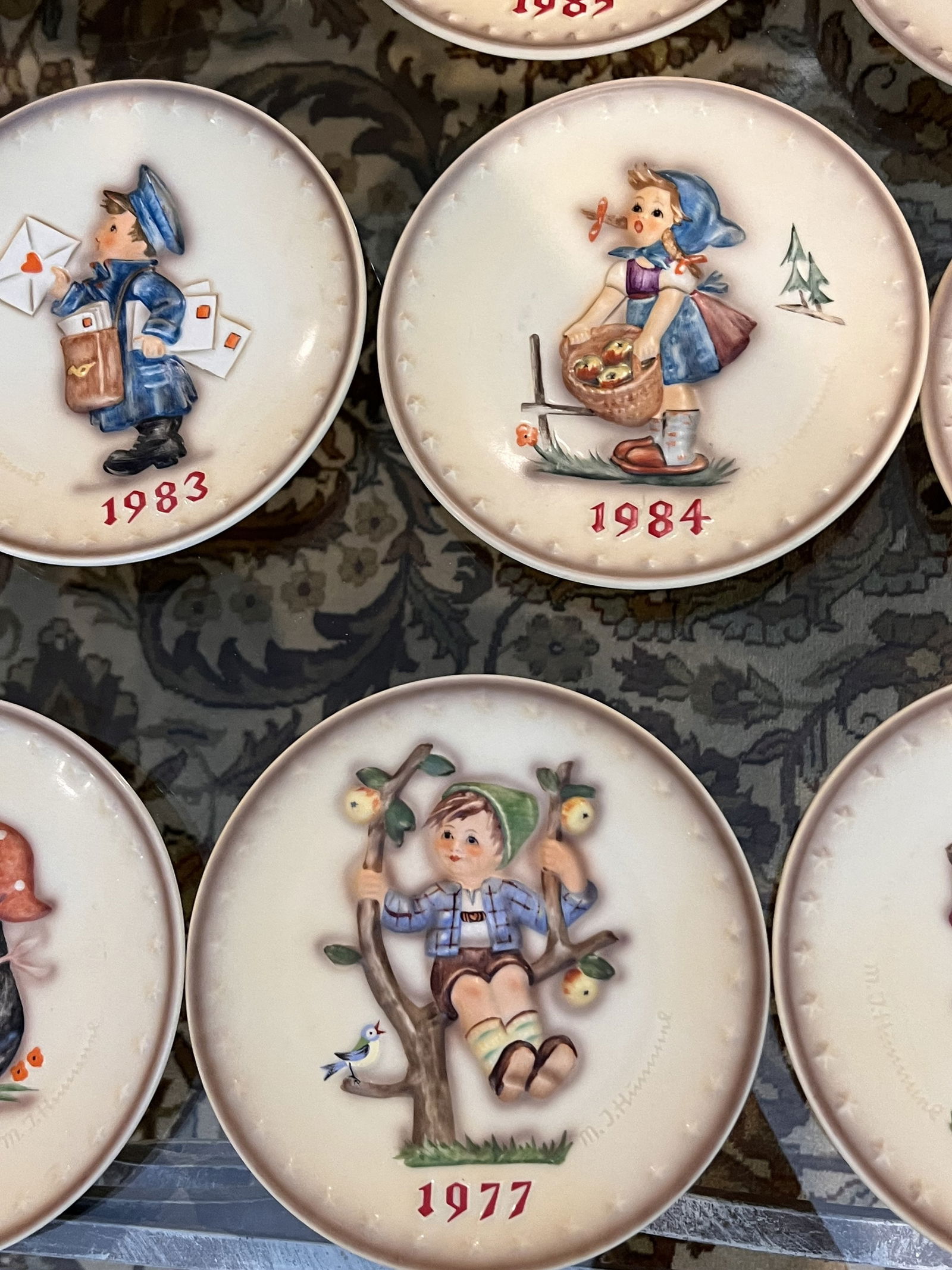 Hummel Collector Plates- 25 Plates and Boxes - 5