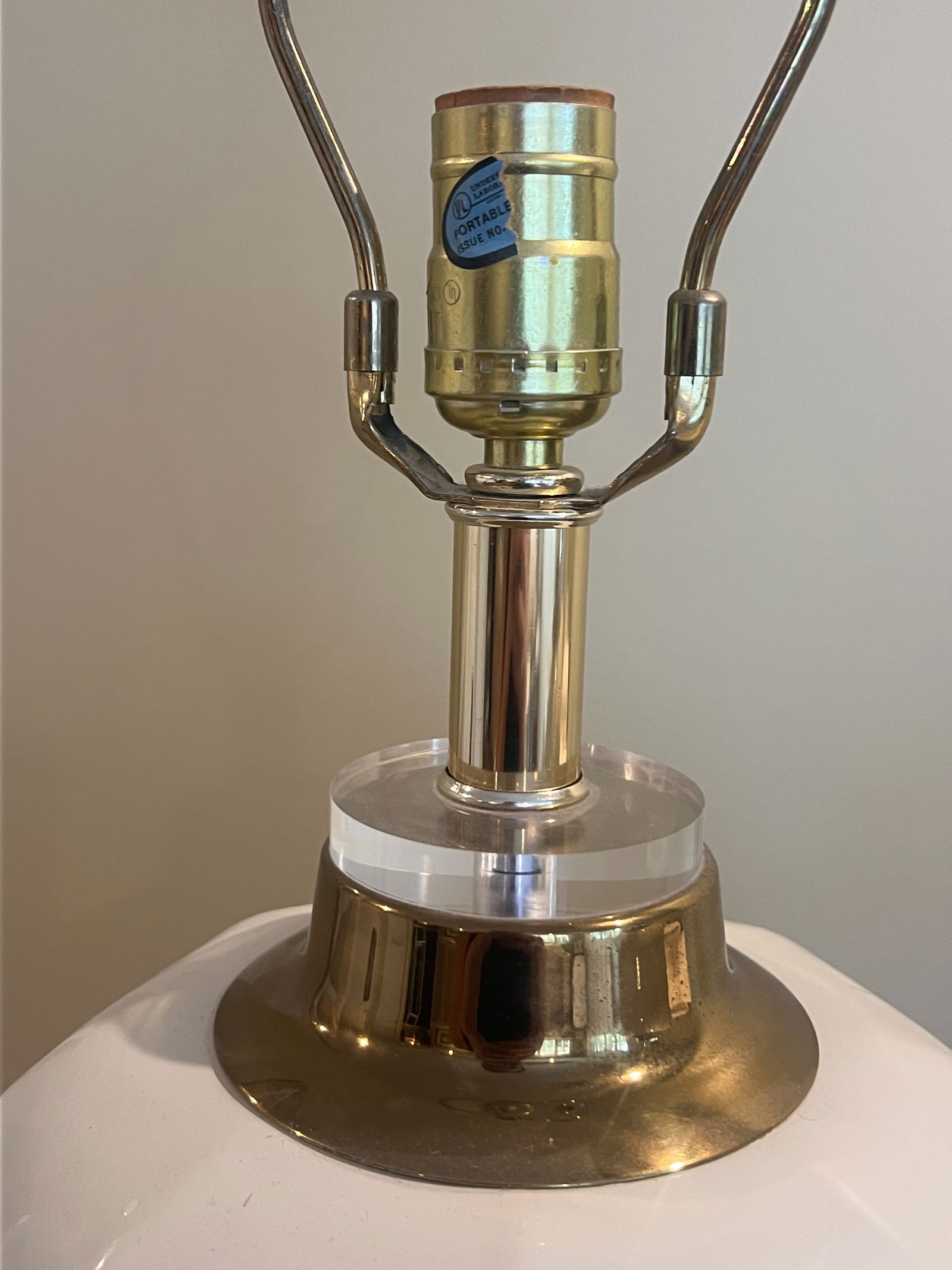 Pair of 80's Off white Ceramic and Lucite Table Lamps - 5