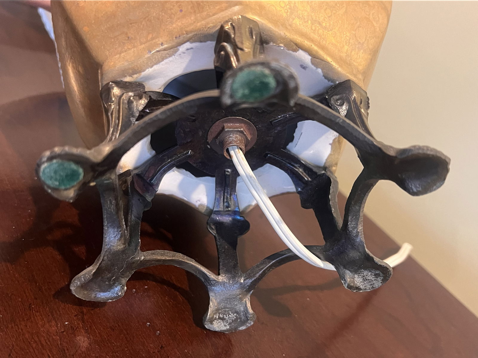 Asian Style Gold Moriage and Brass Table Lamp - 6