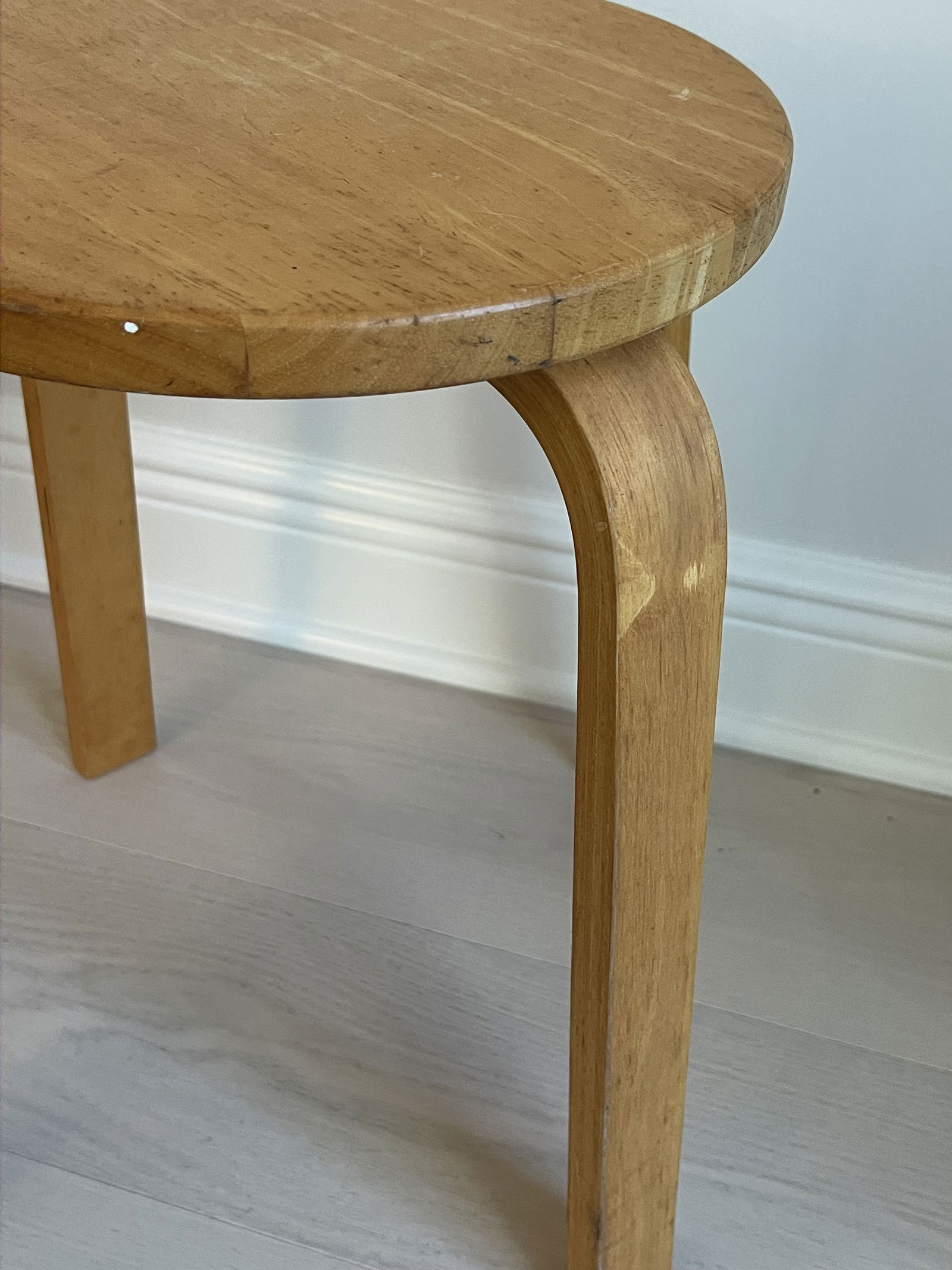 Alvar Aalto Stool - 4