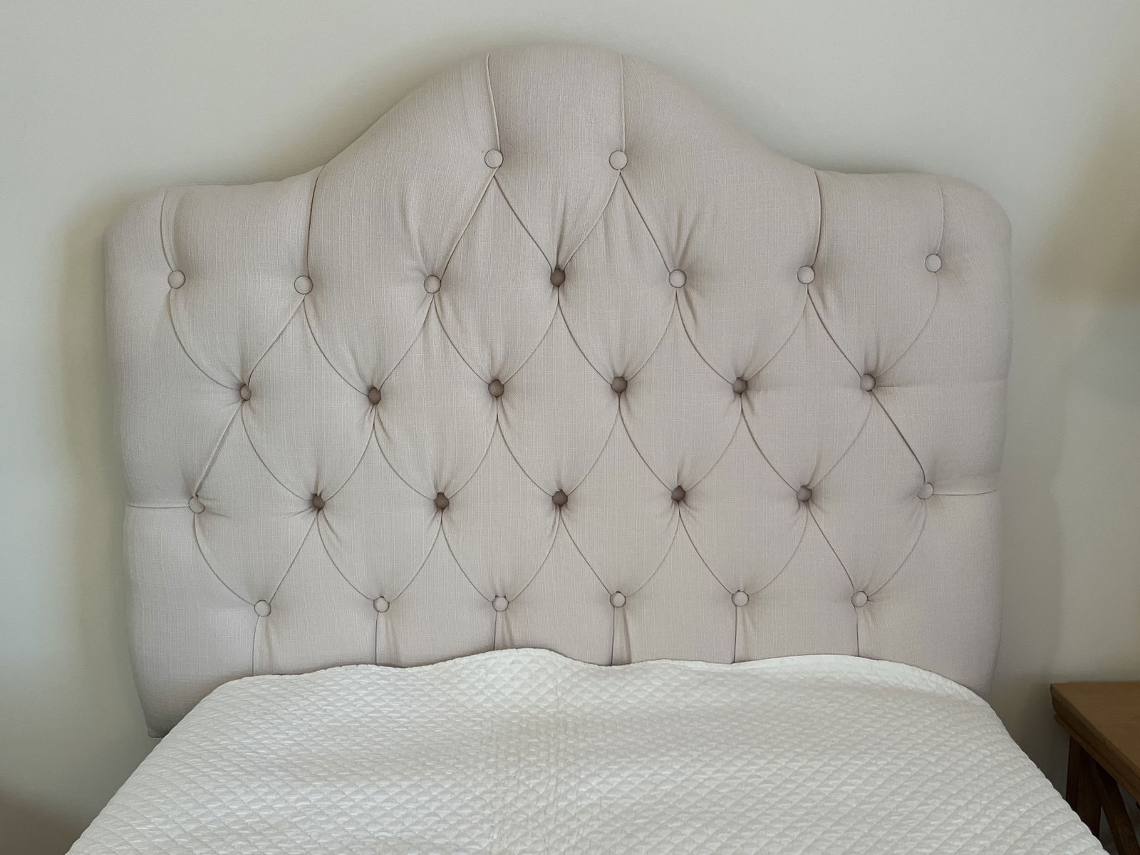 (1) White Cream Upholstered and Button Tufted Twin Bed (1 of 5)