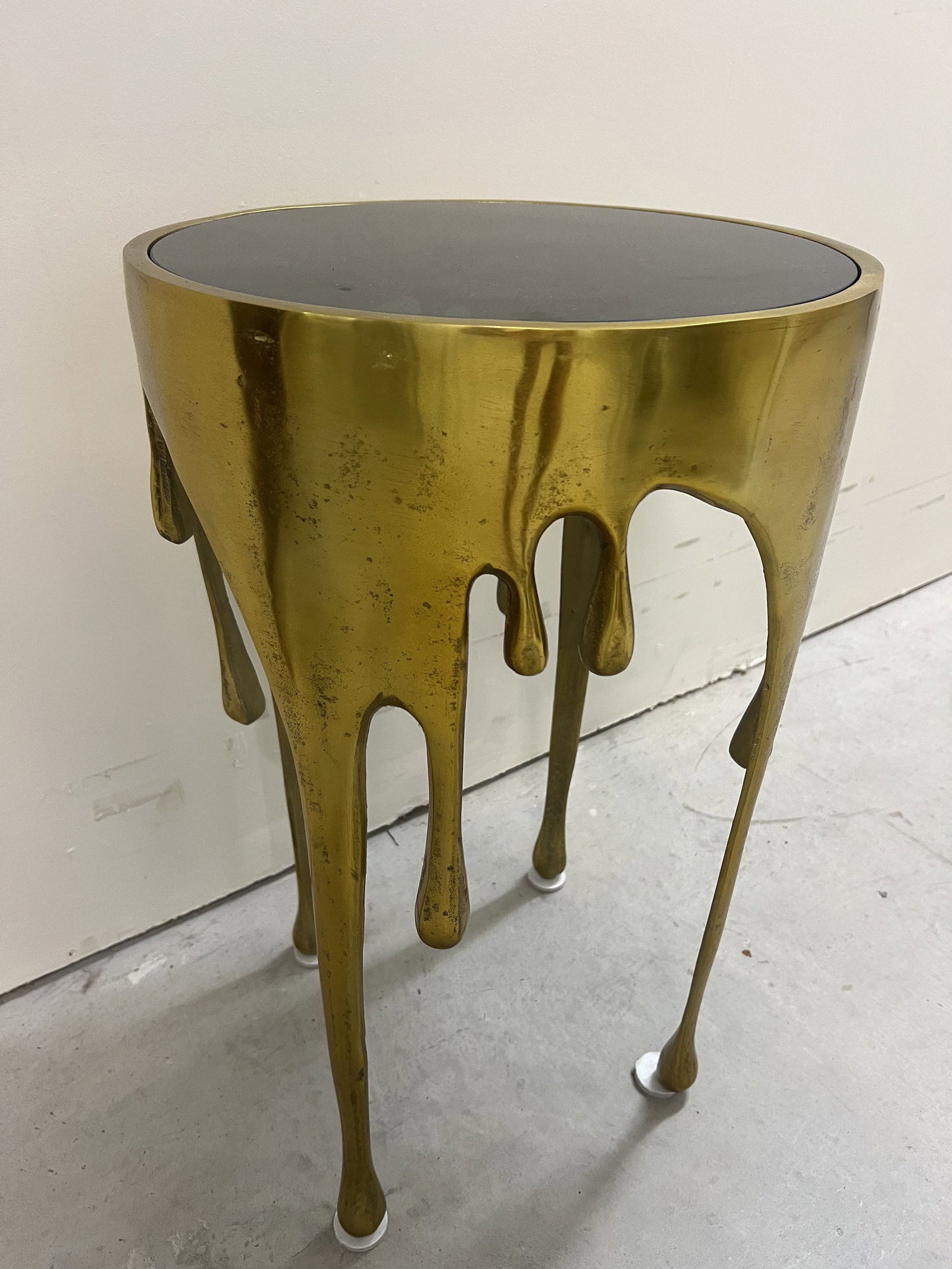 Deco Style Aluminum Brass Drip Table - 3