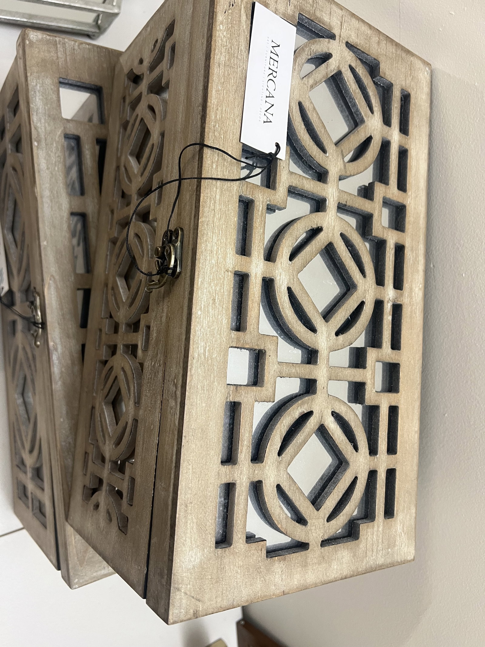 Grouping of Decorative Items incl boxes - 3