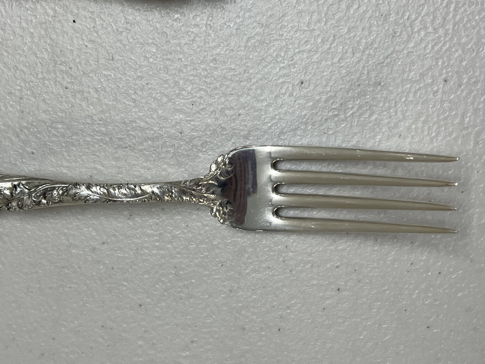 50 Pc Reed and Barton Love Disarmed Sterling Flatware - 5