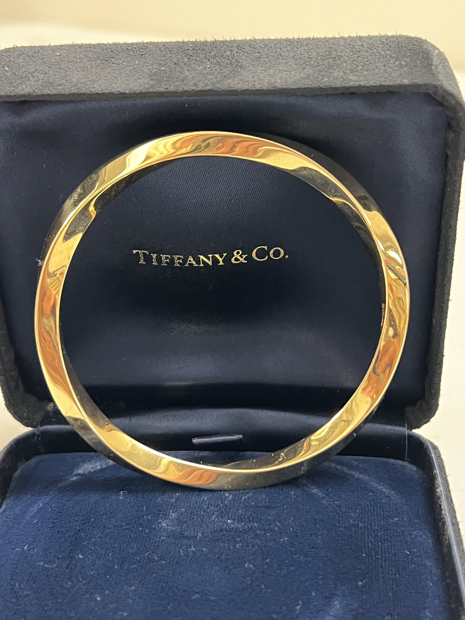 Tiffany & Co Twisted Yellow Gold Bangle - 2