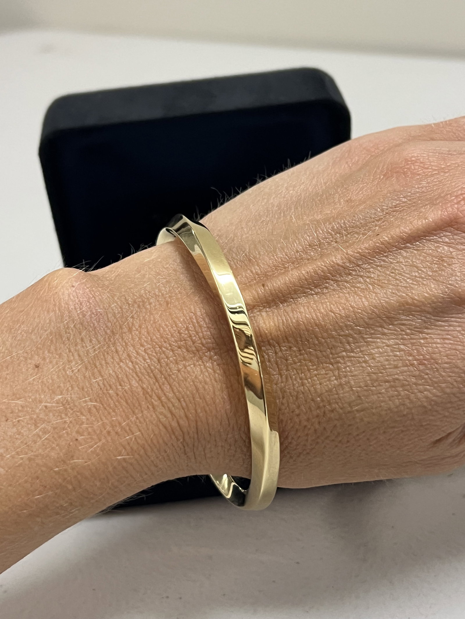 Tiffany & Co Twisted Yellow Gold Bangle - 4