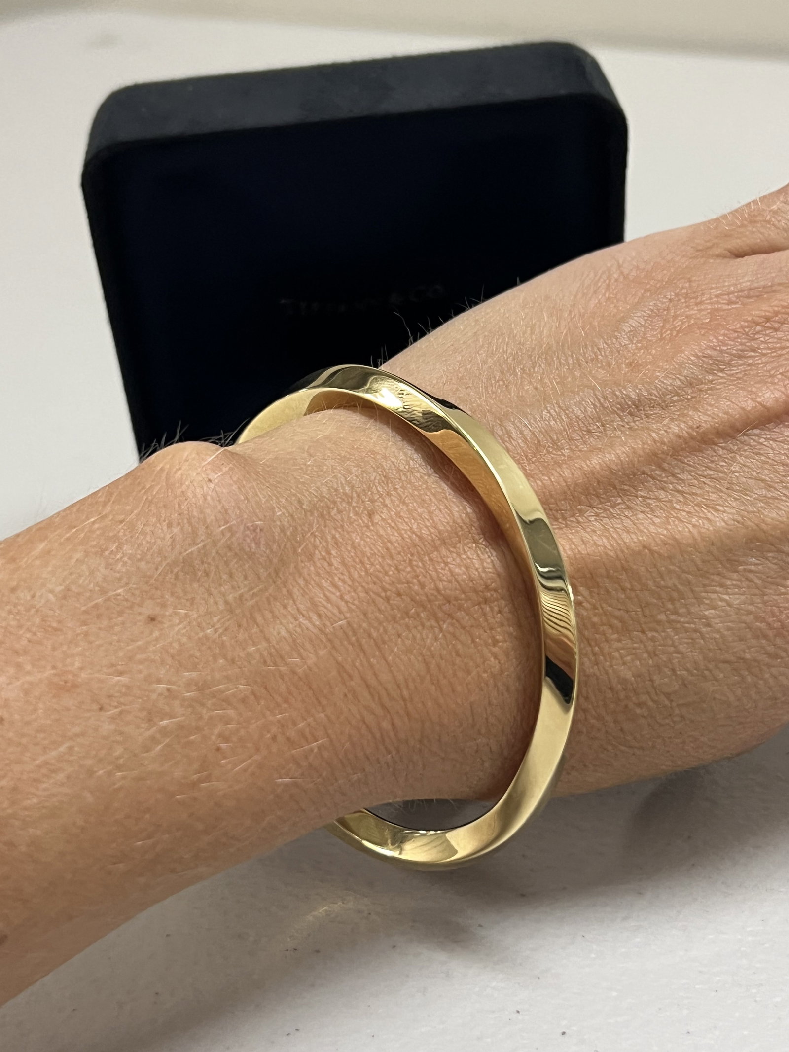 Tiffany & Co Twisted Yellow Gold Bangle - 5