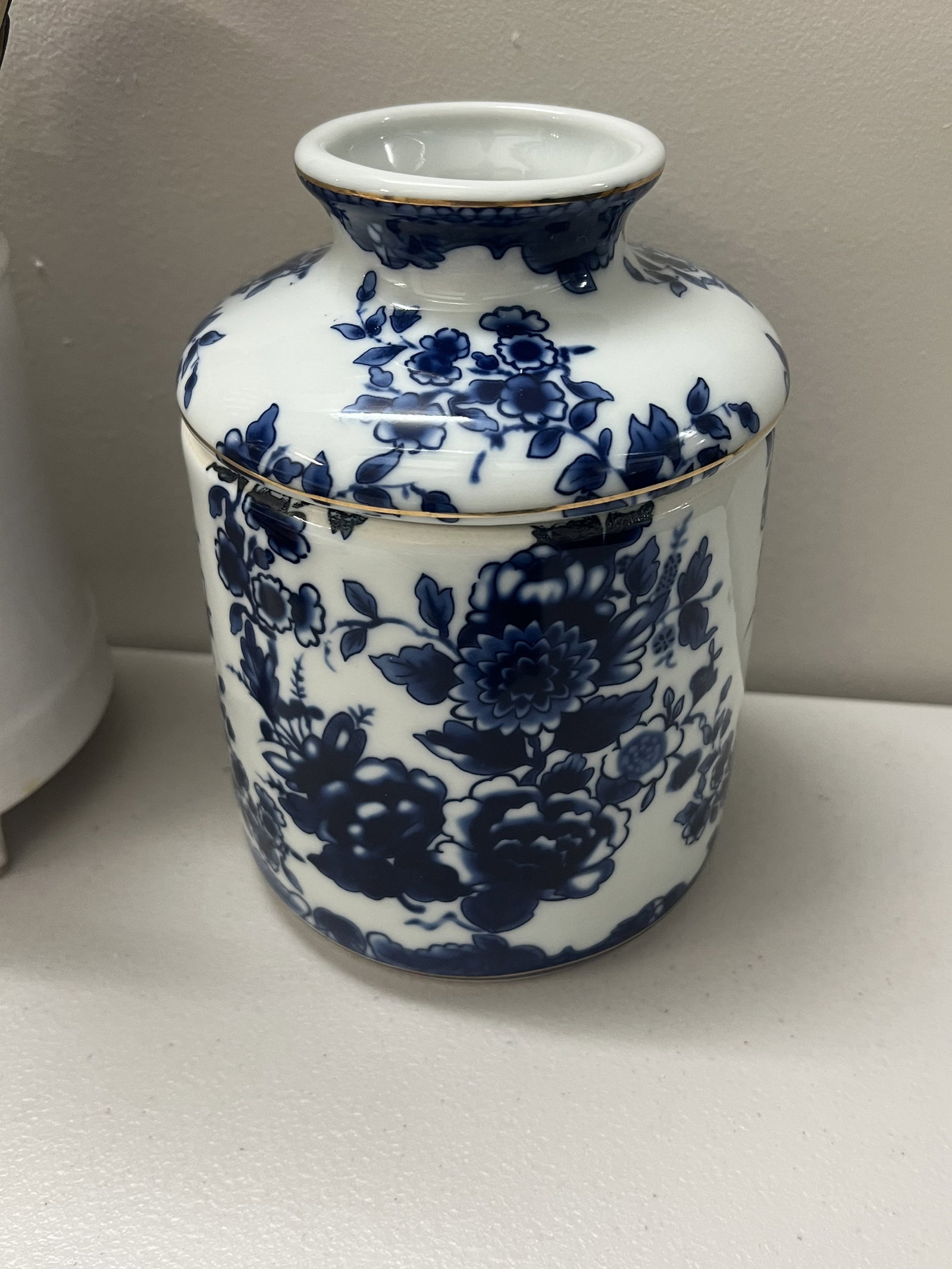 Blue and White Kitchen Decorations and Serving - 5