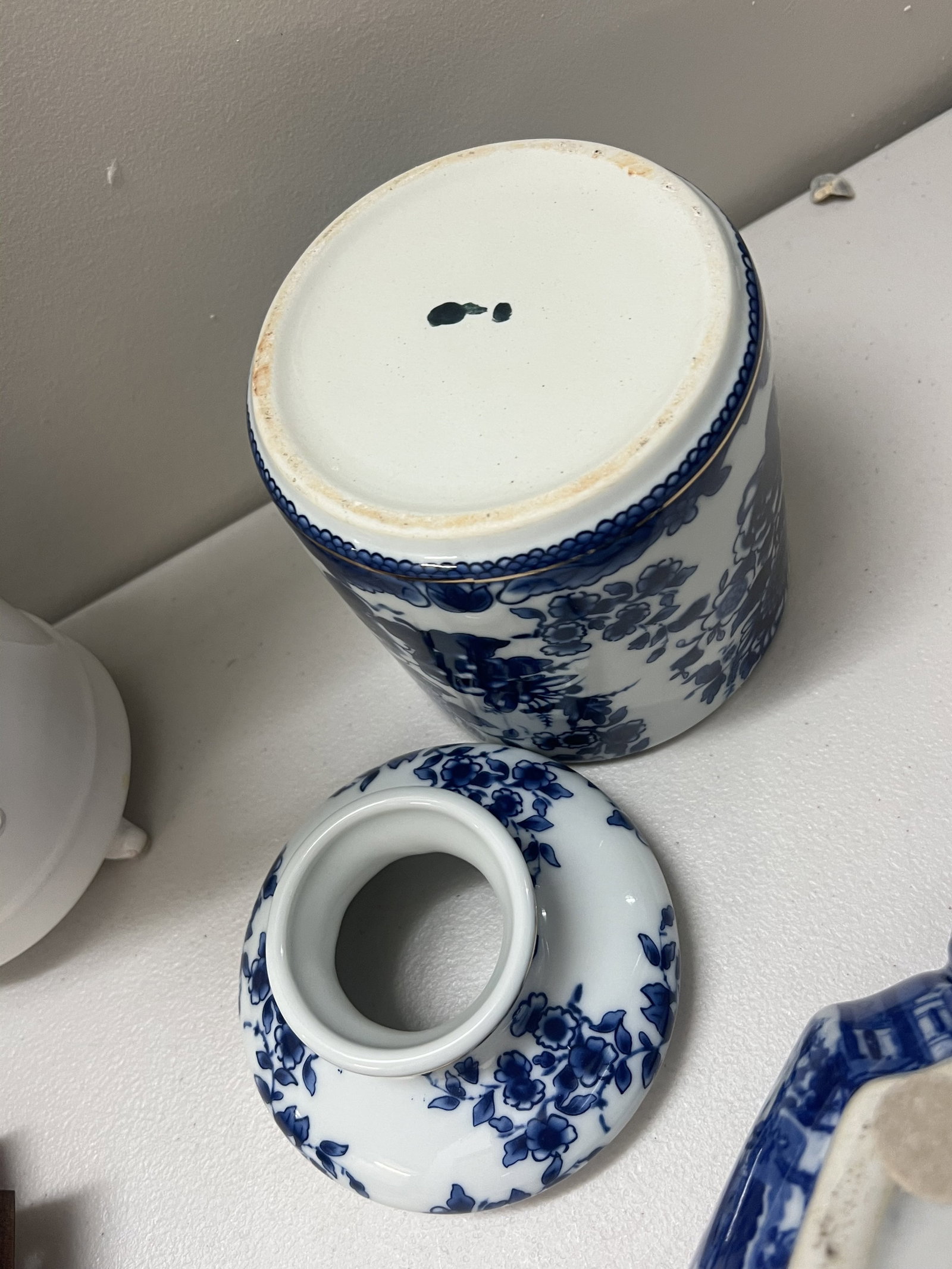 Blue and White Kitchen Decorations and Serving - 6