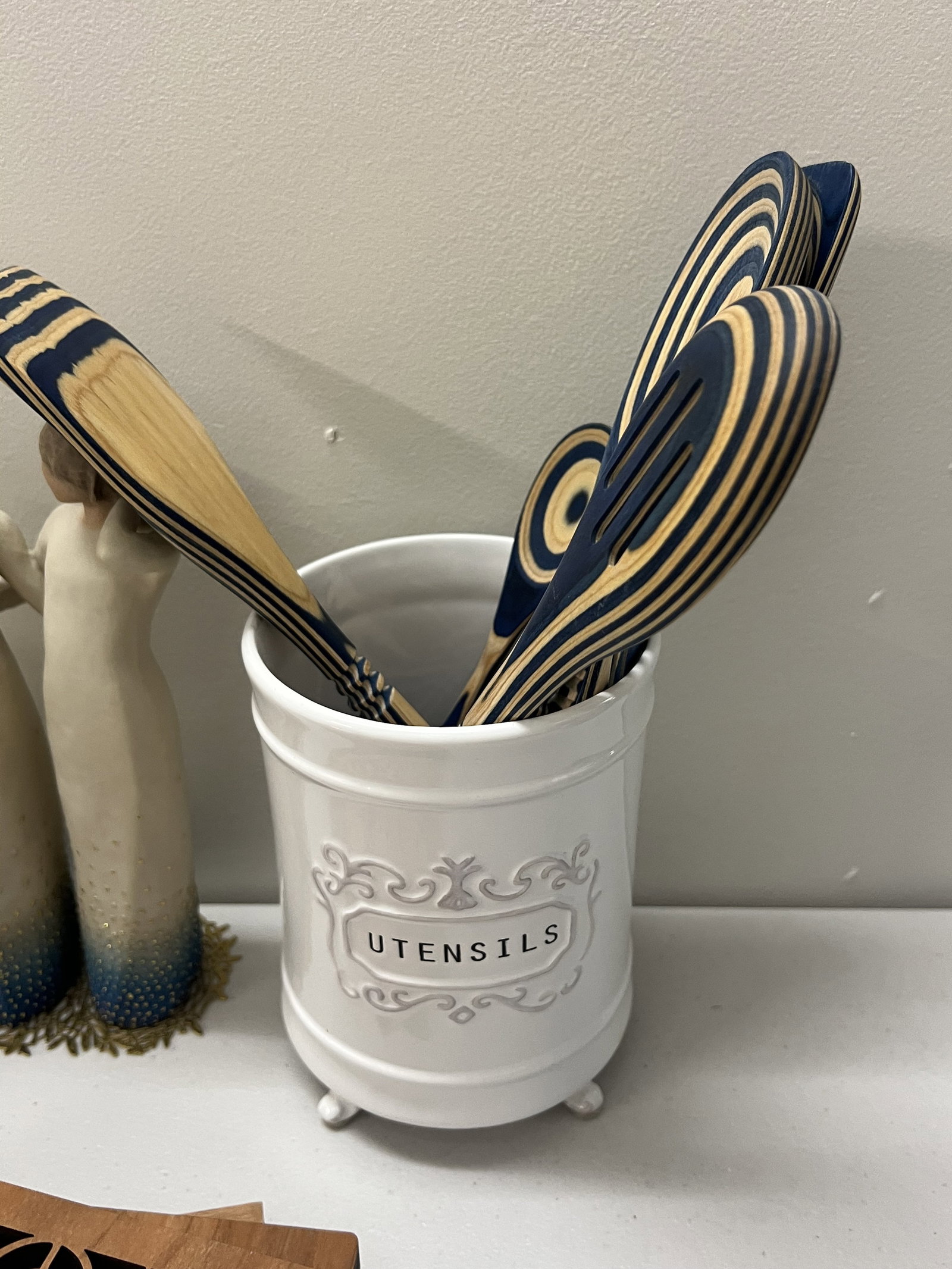 Blue and White Kitchen Decorations and Serving - 7