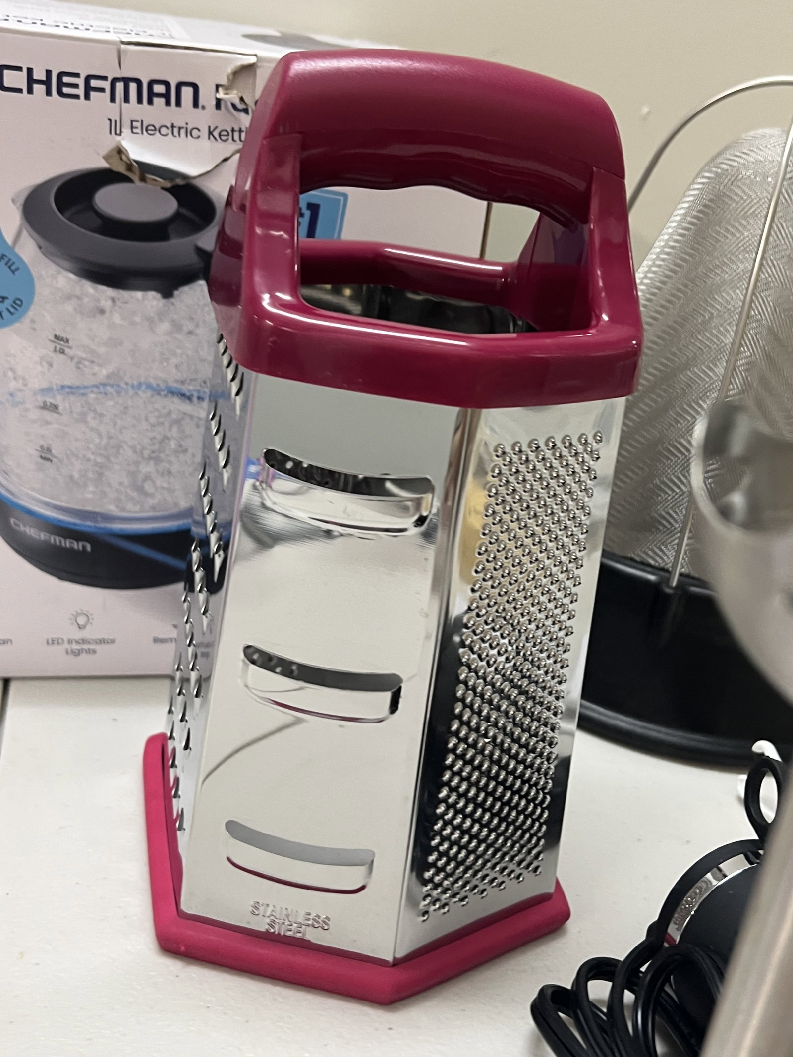 Small Kitchen Appliances and Tools - 11