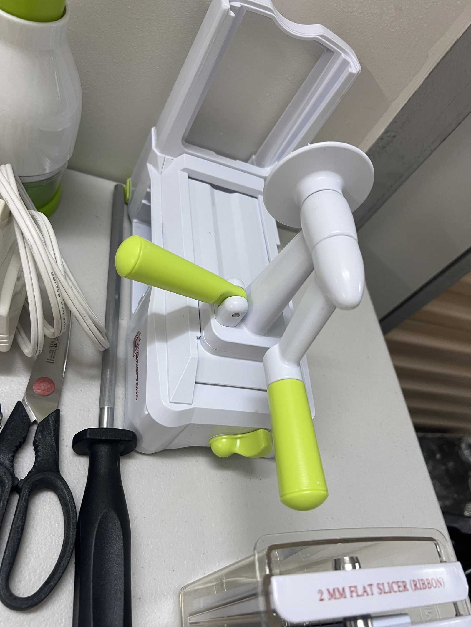 Small Kitchen Appliances and Tools - 4