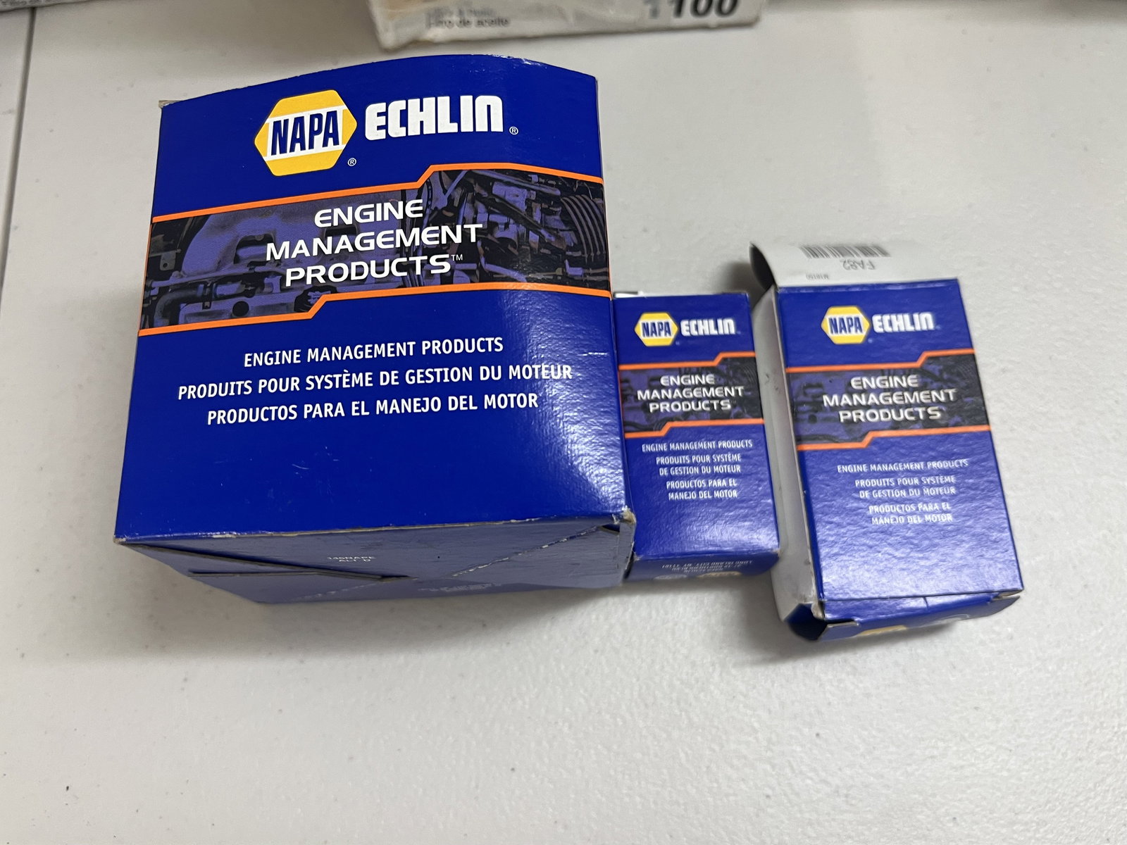 Car Parrts Oil Filters, Cleaning Wipes, Gloves etc. - 2