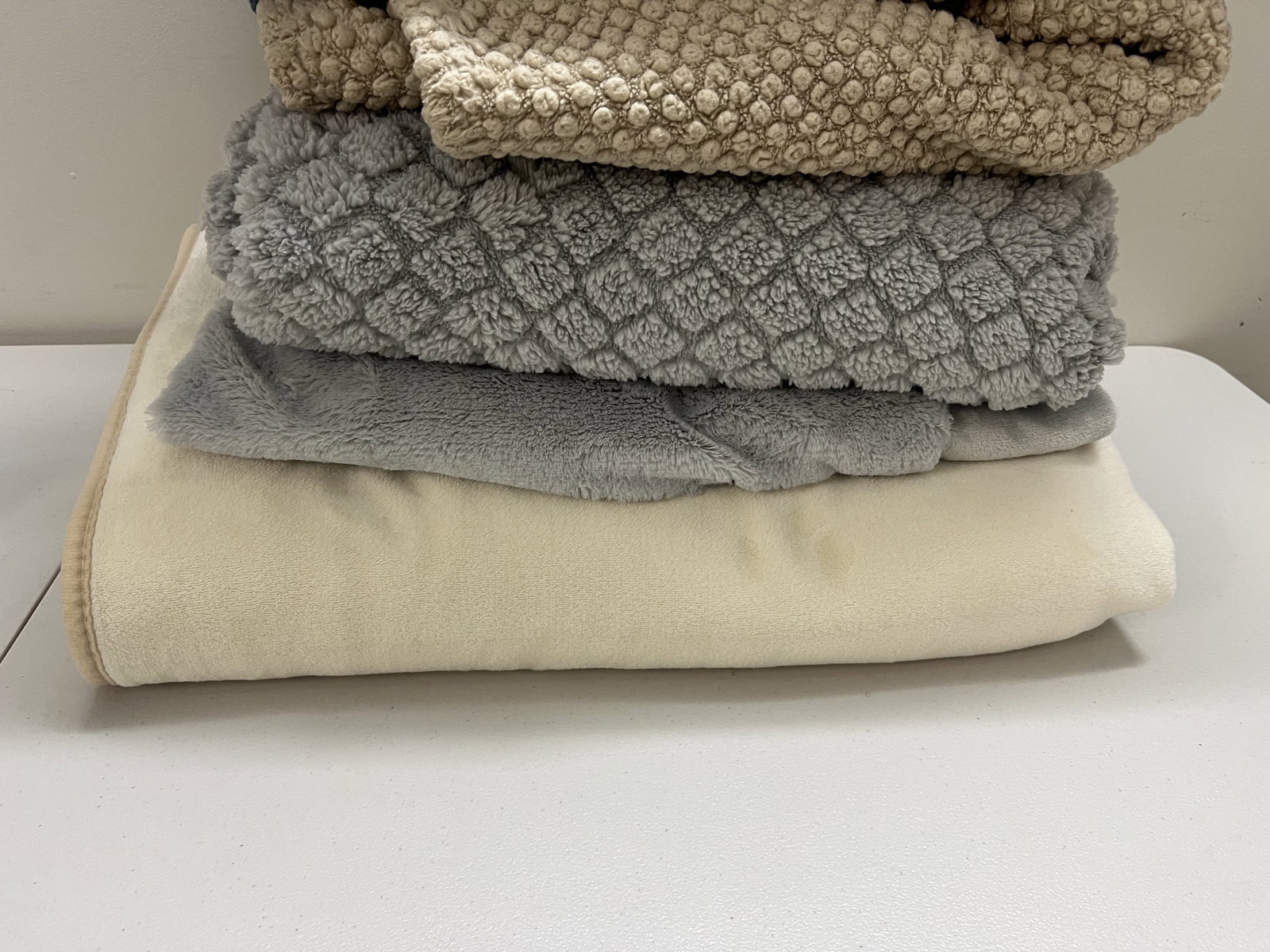(6) Assorted Blankets - 4