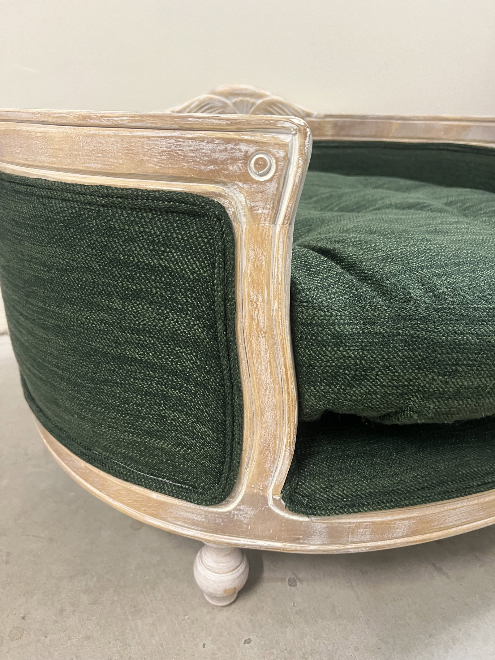 French Provincial Style Dog Bed - 4