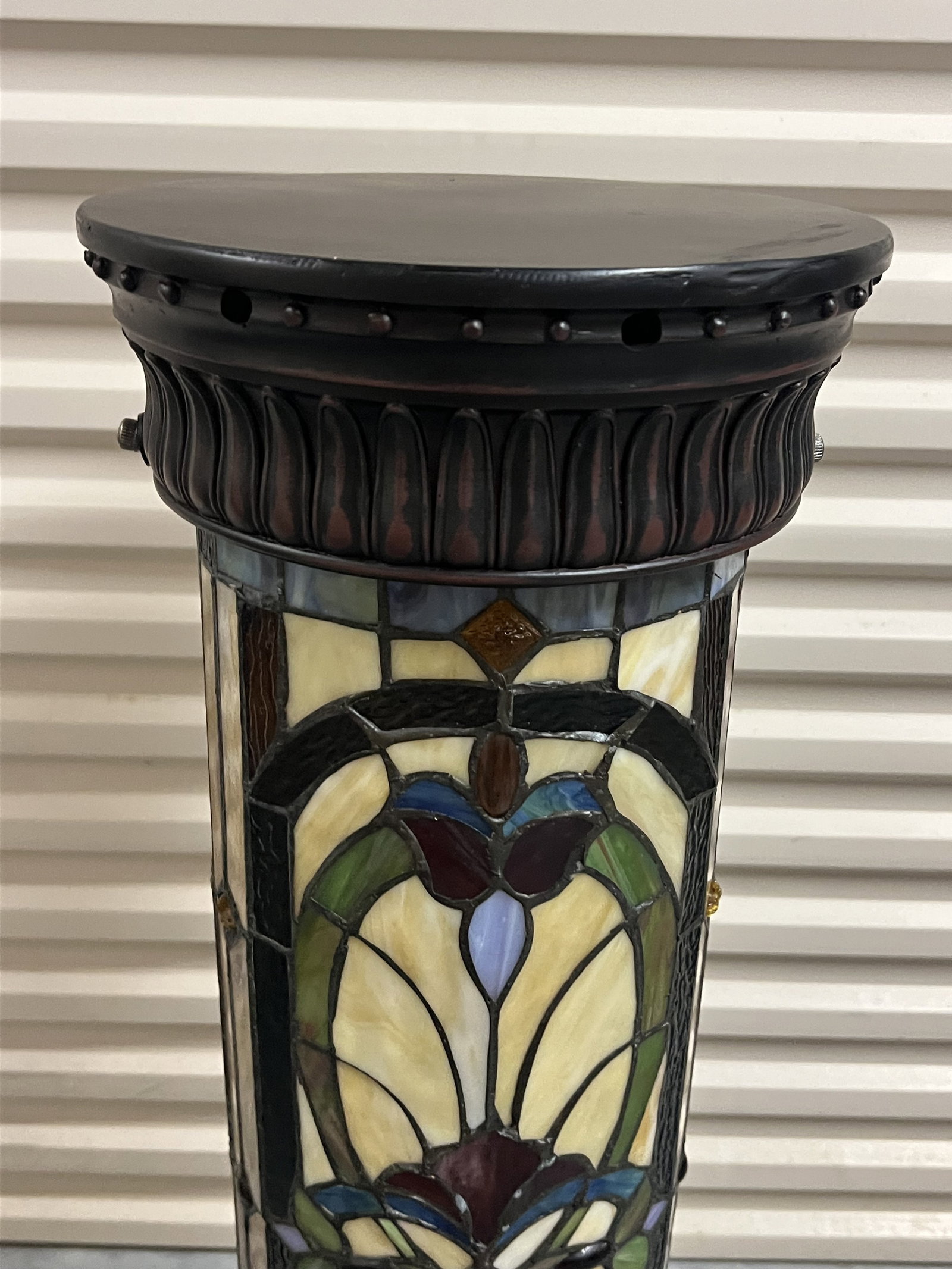 Tiffany Style Stained Glass Lighted Pedestal - 2