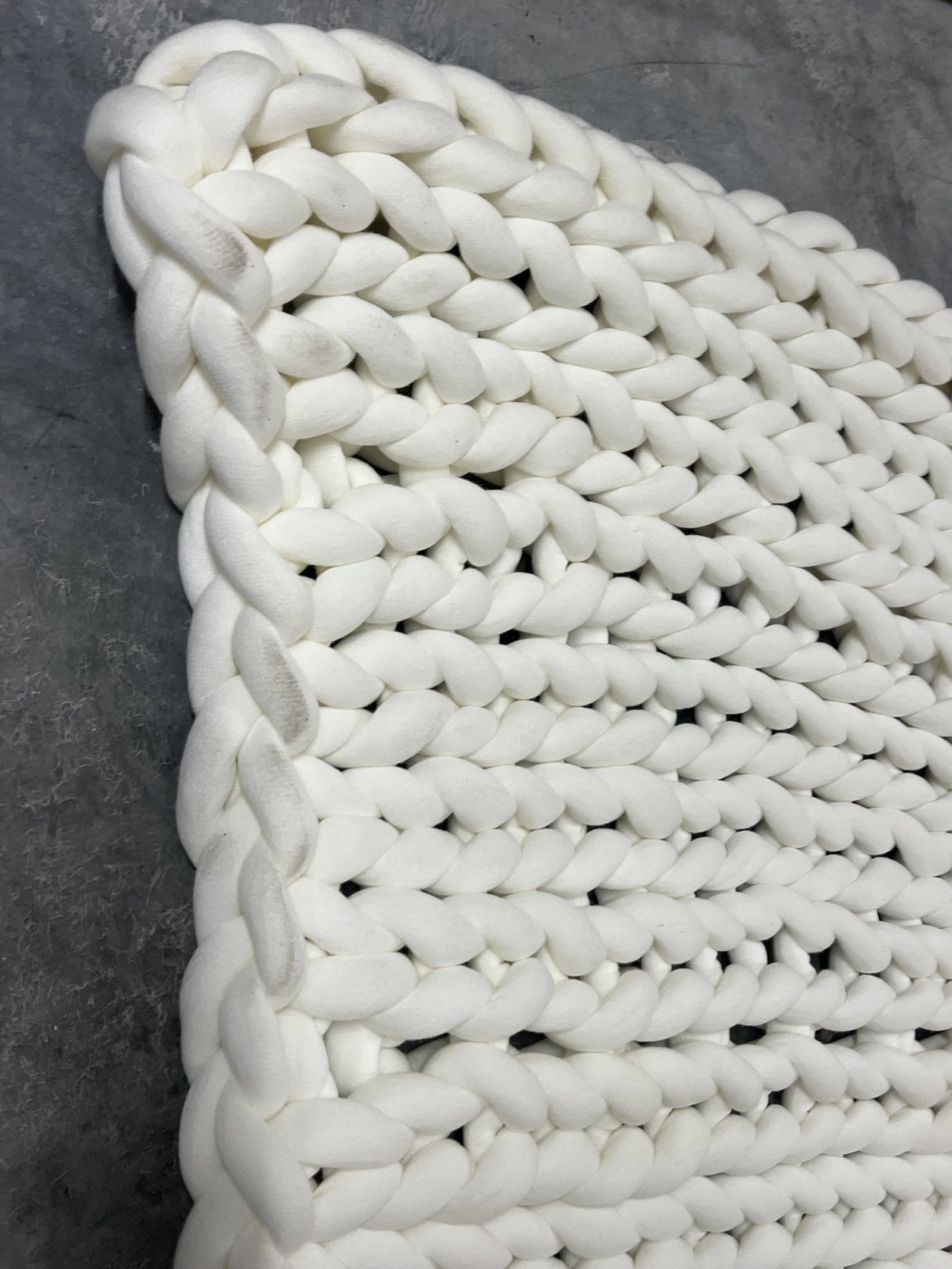 Chunky Knit Whit Throw or Rug - 2