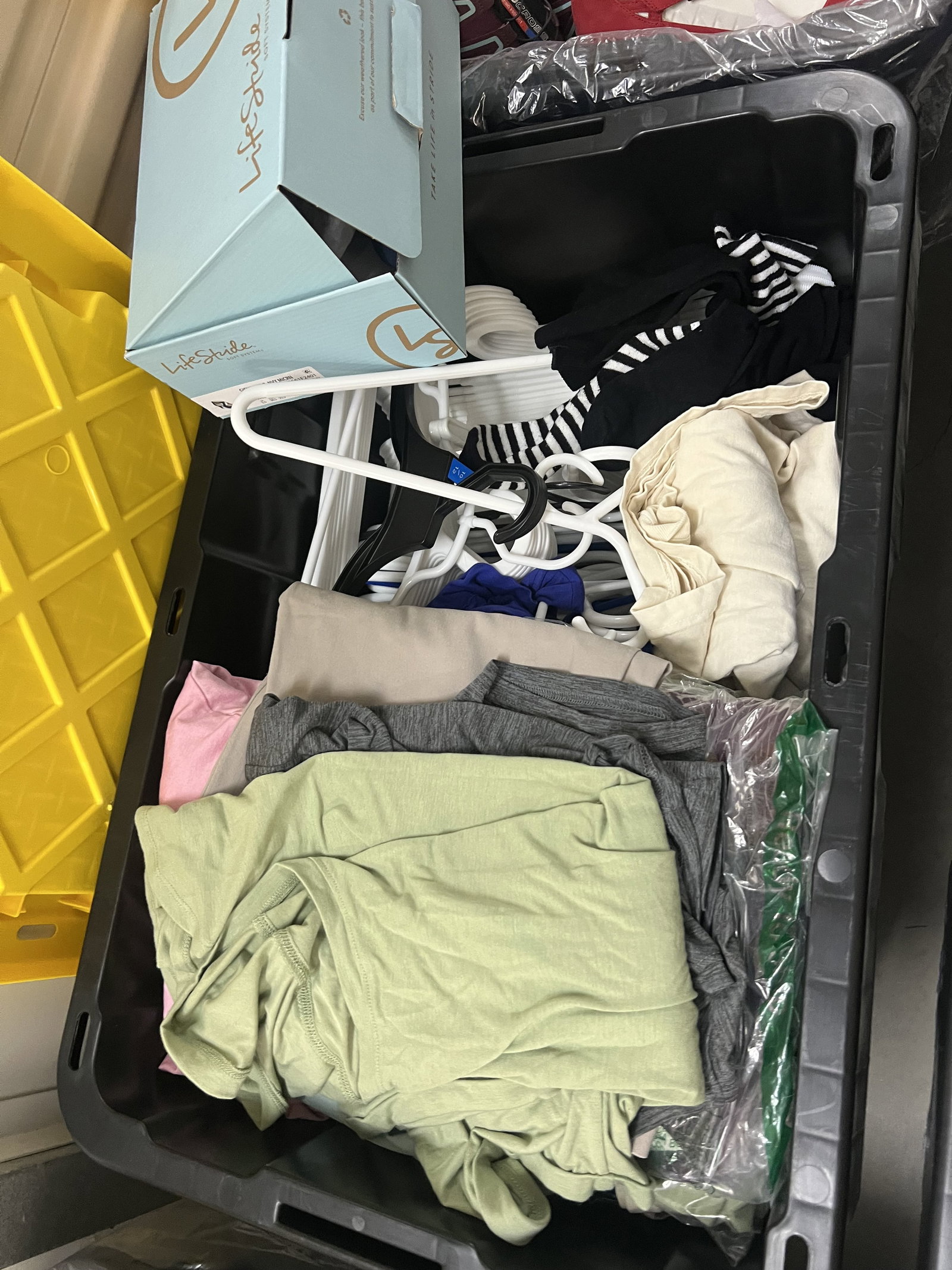 (16) Large Bins of Womens Clothes Size M-XL - 12
