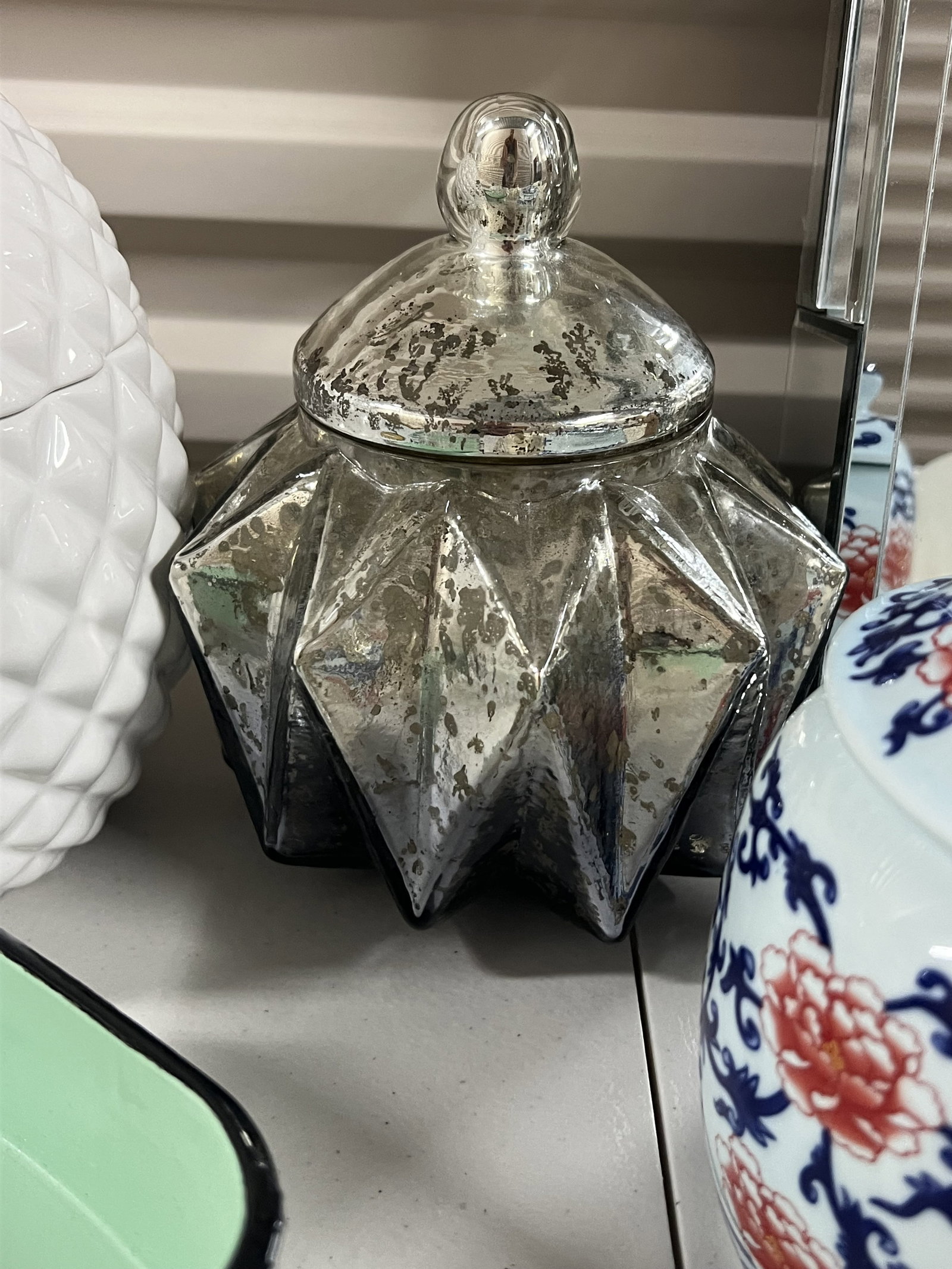Large Grouping of Vanity Decor and Accessories - 7