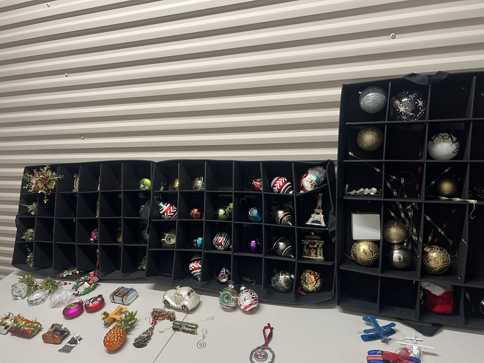 Glass Christmas Ornaments in TreeKeeper Case - 12