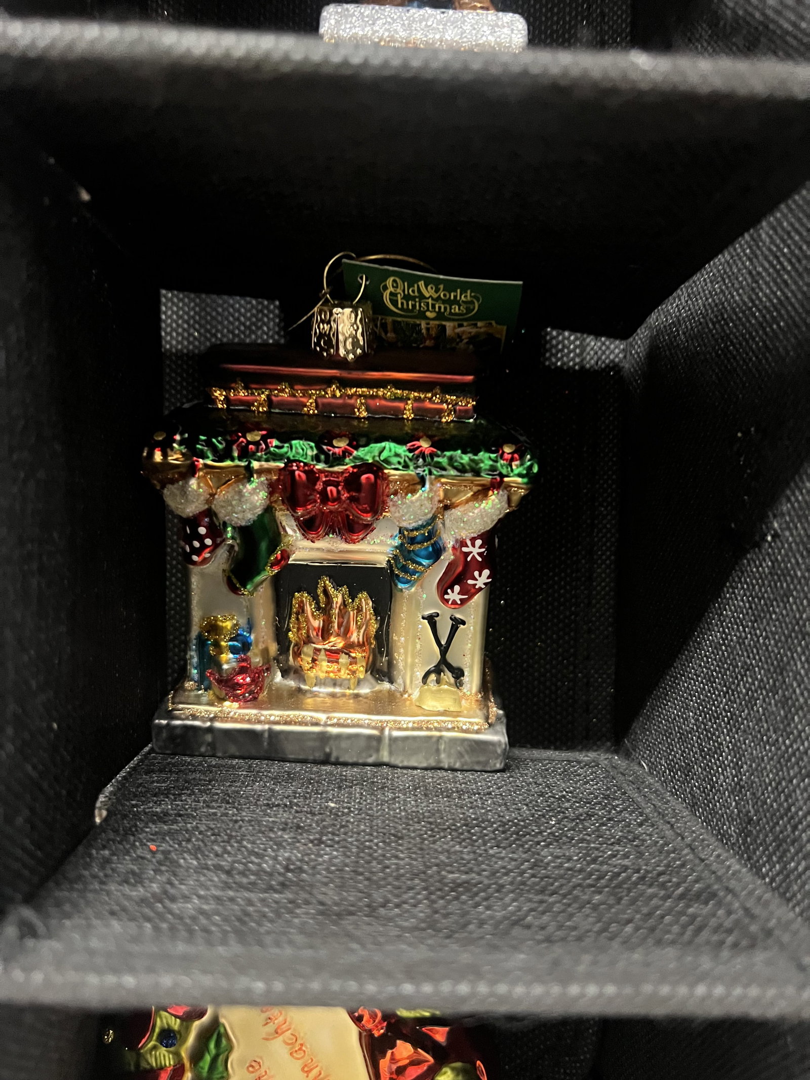 Glass Christmas Ornaments in TreeKeeper Case - 15