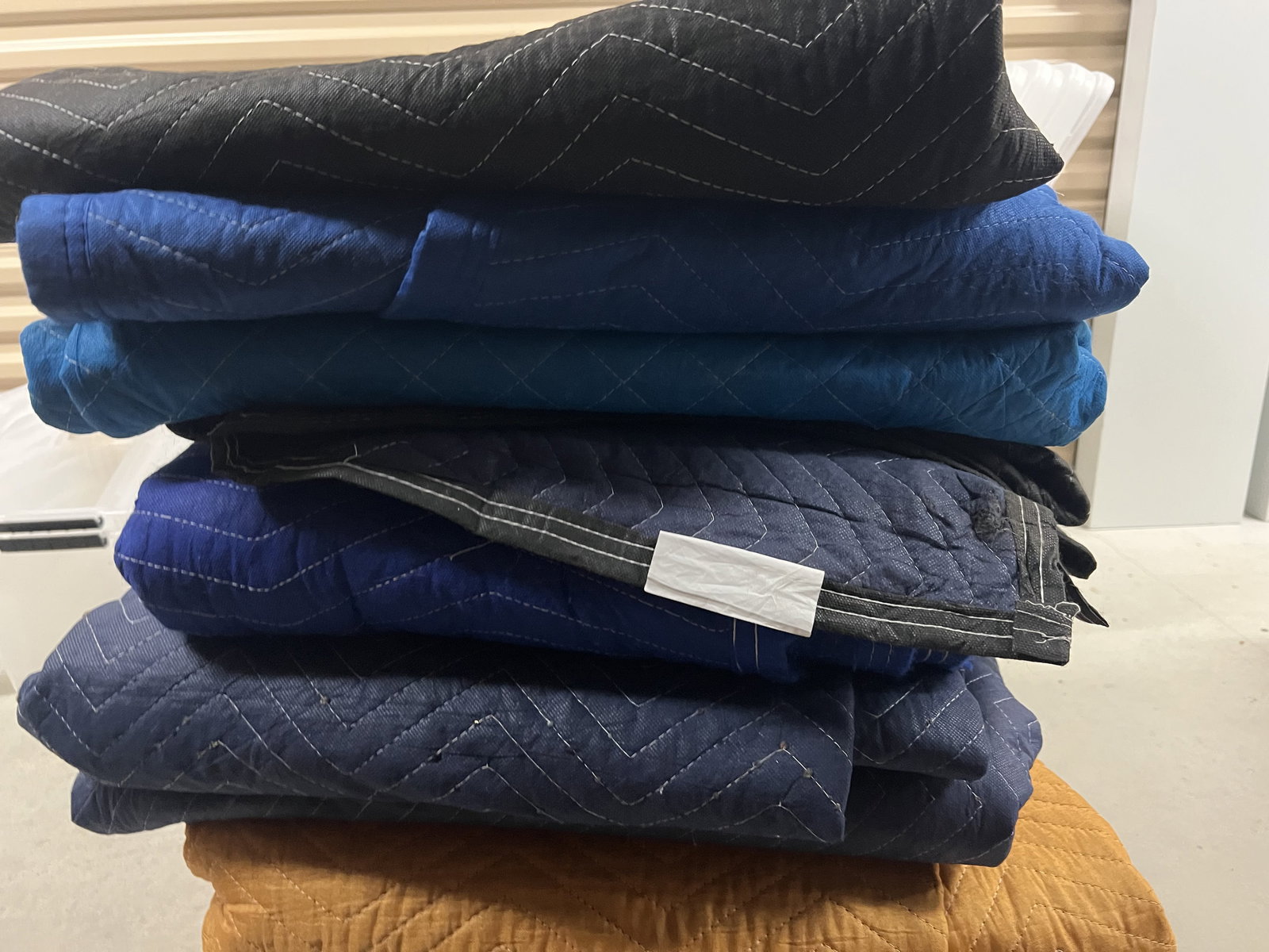 (12) Moving and Storage Pads - 3