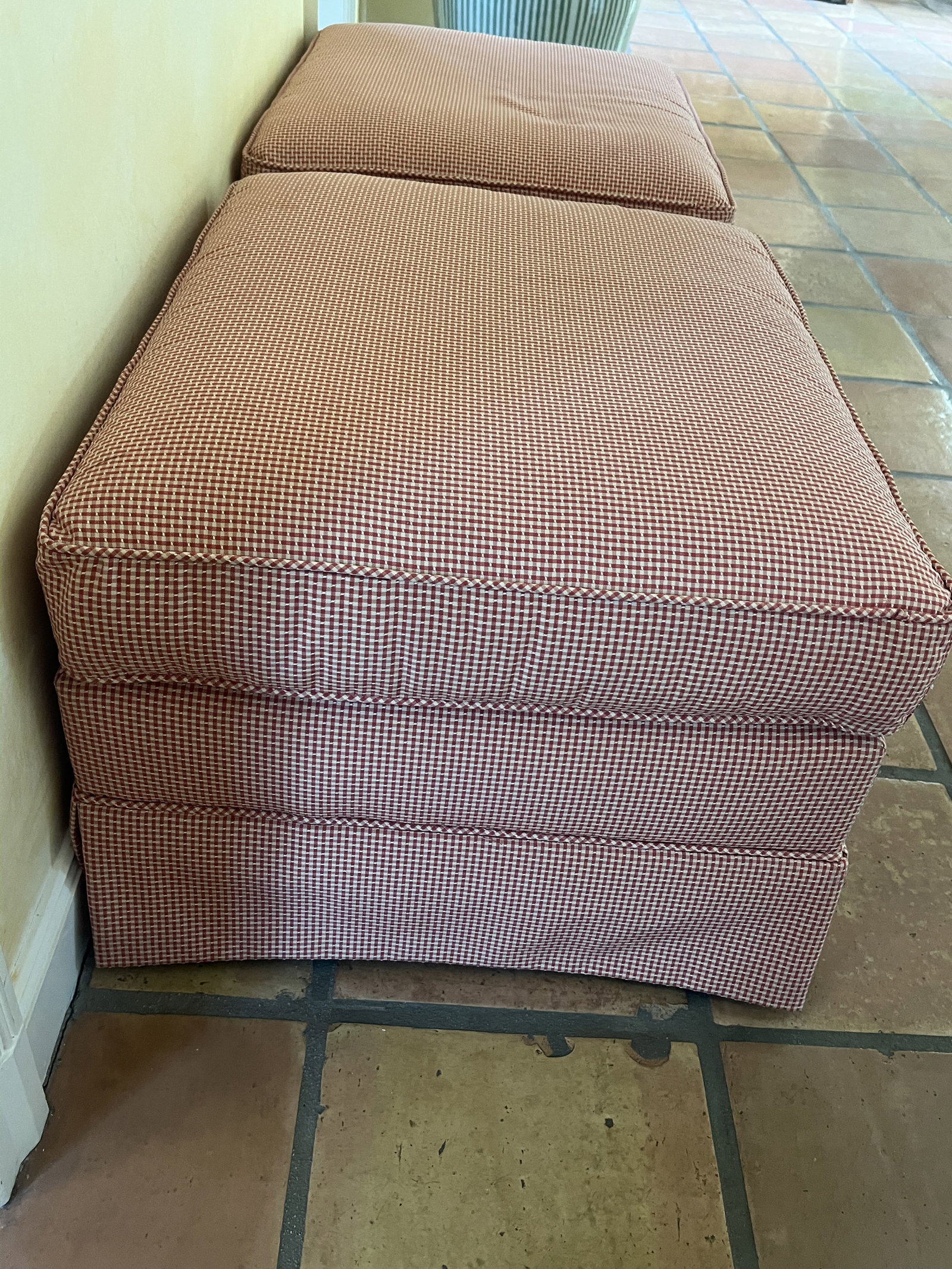 Pair of Ottomans - 4
