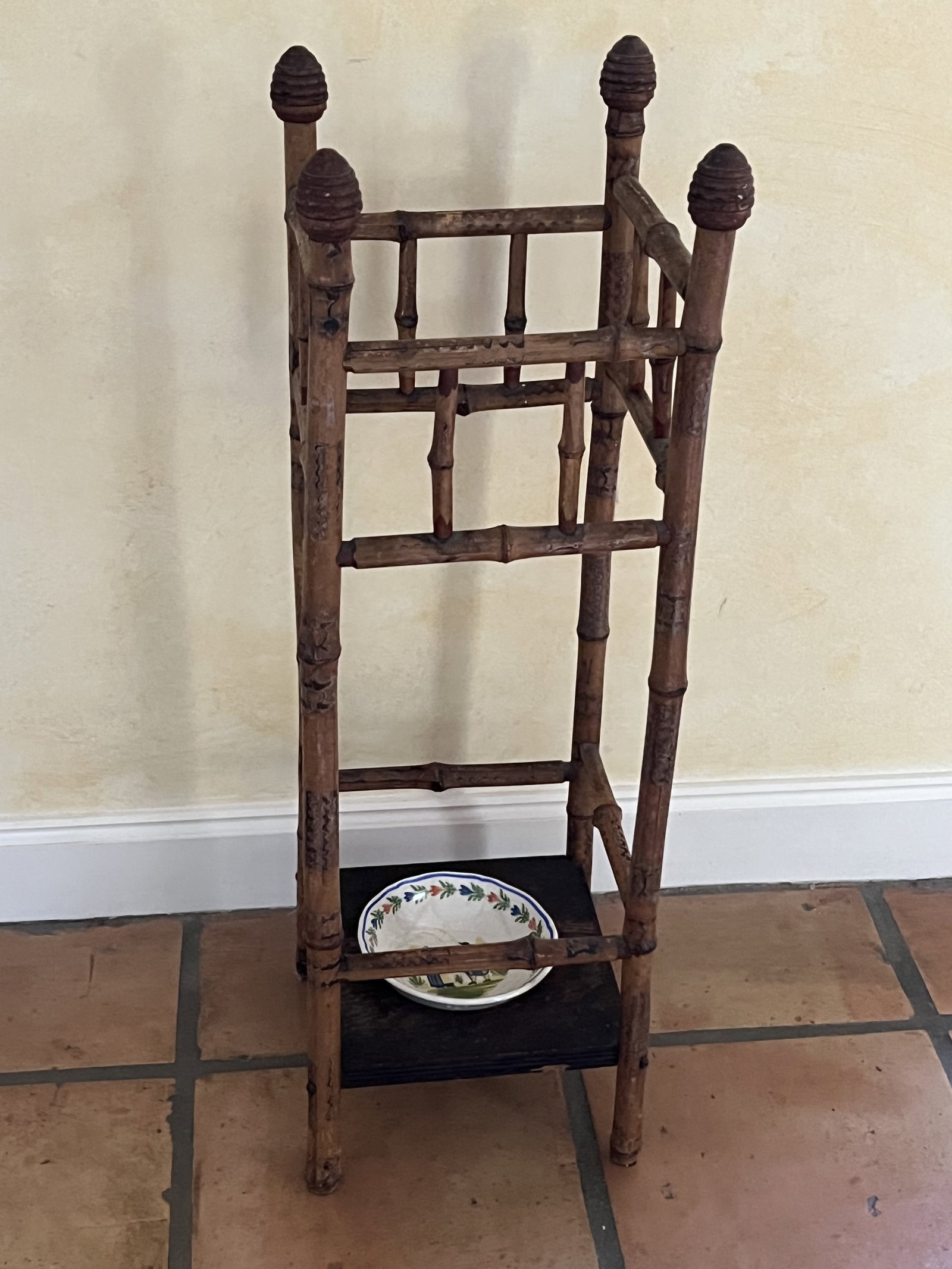 Antique Bamboo Umbrella Stand: Antique Burnt wood umbrella stand measuring: H 9.5" square x H 31" Condition: Some breaks. Antique, showing signs of age. Low Estimate: 10.00 High Estimate: 10000.00