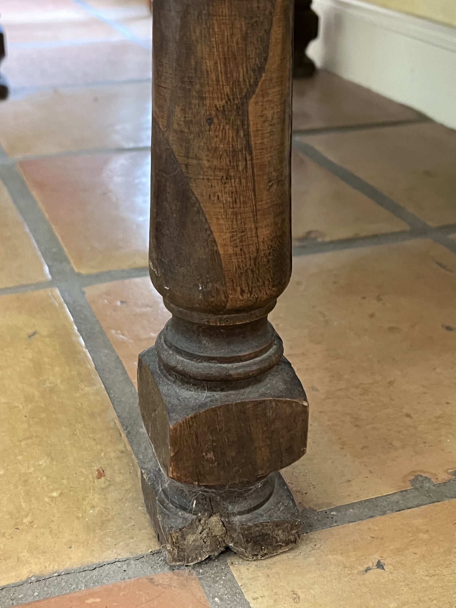 Antique Spanish style Console Table - 14