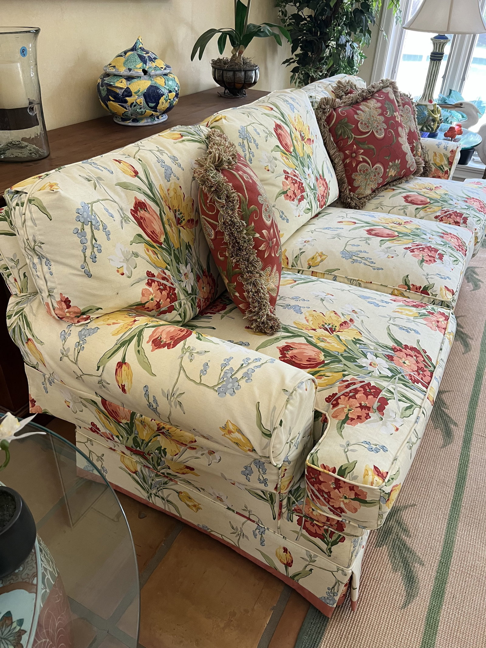 Floral 3 cushion Couch - 4