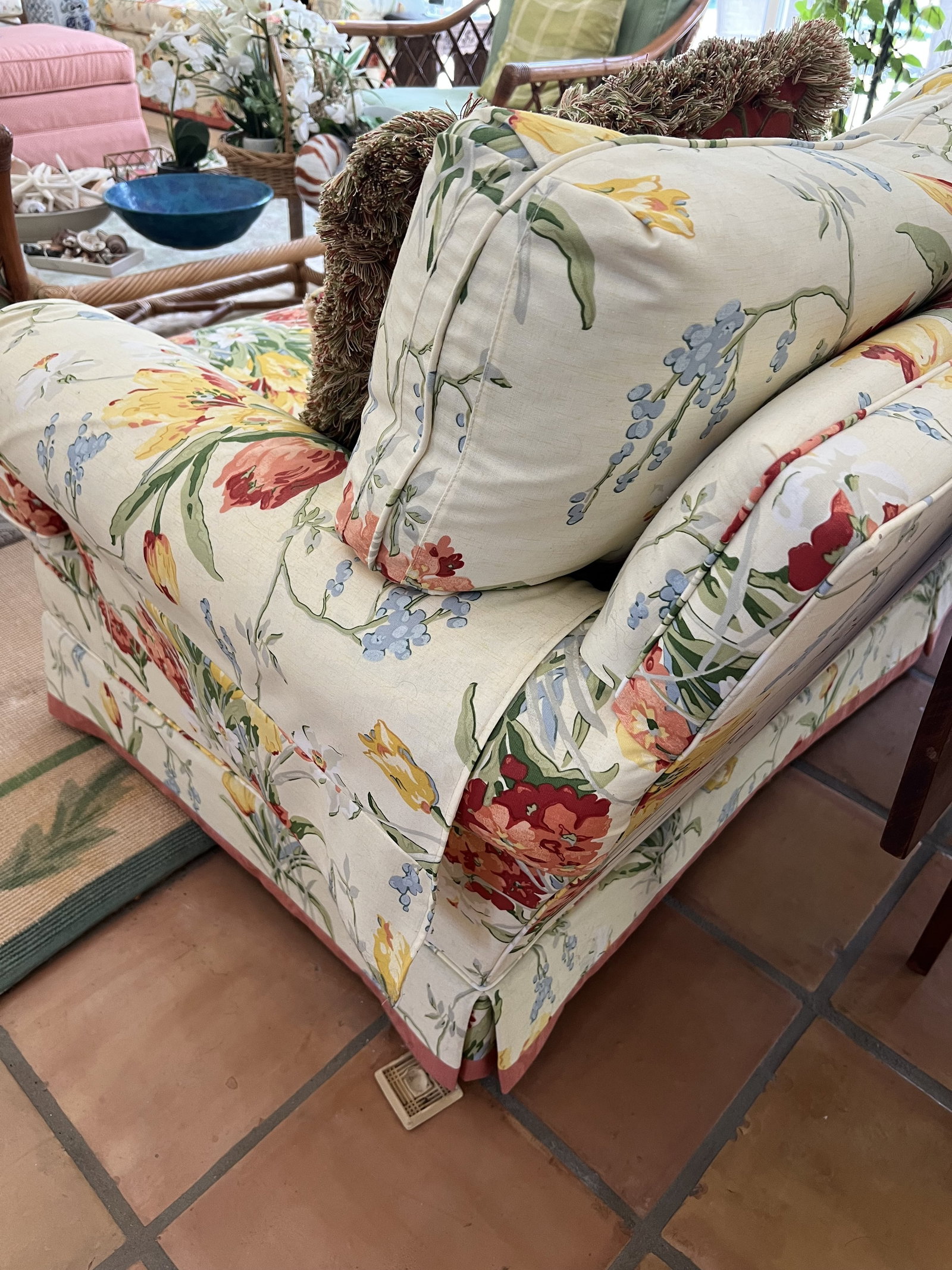Floral 3 cushion Couch - 3