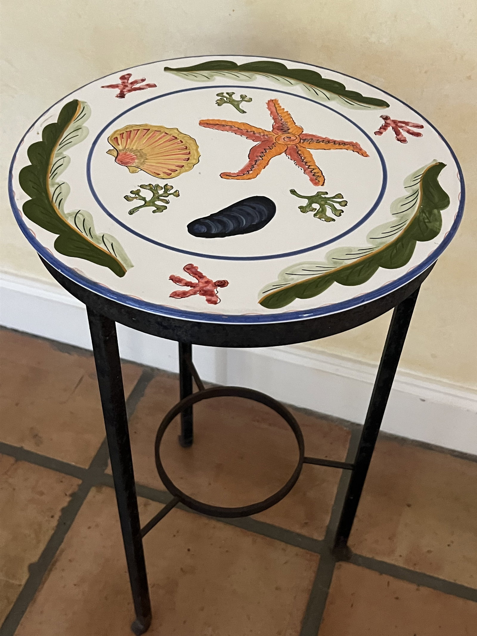 Majilly by L'Antica Deruta Italy Shell side table - 6