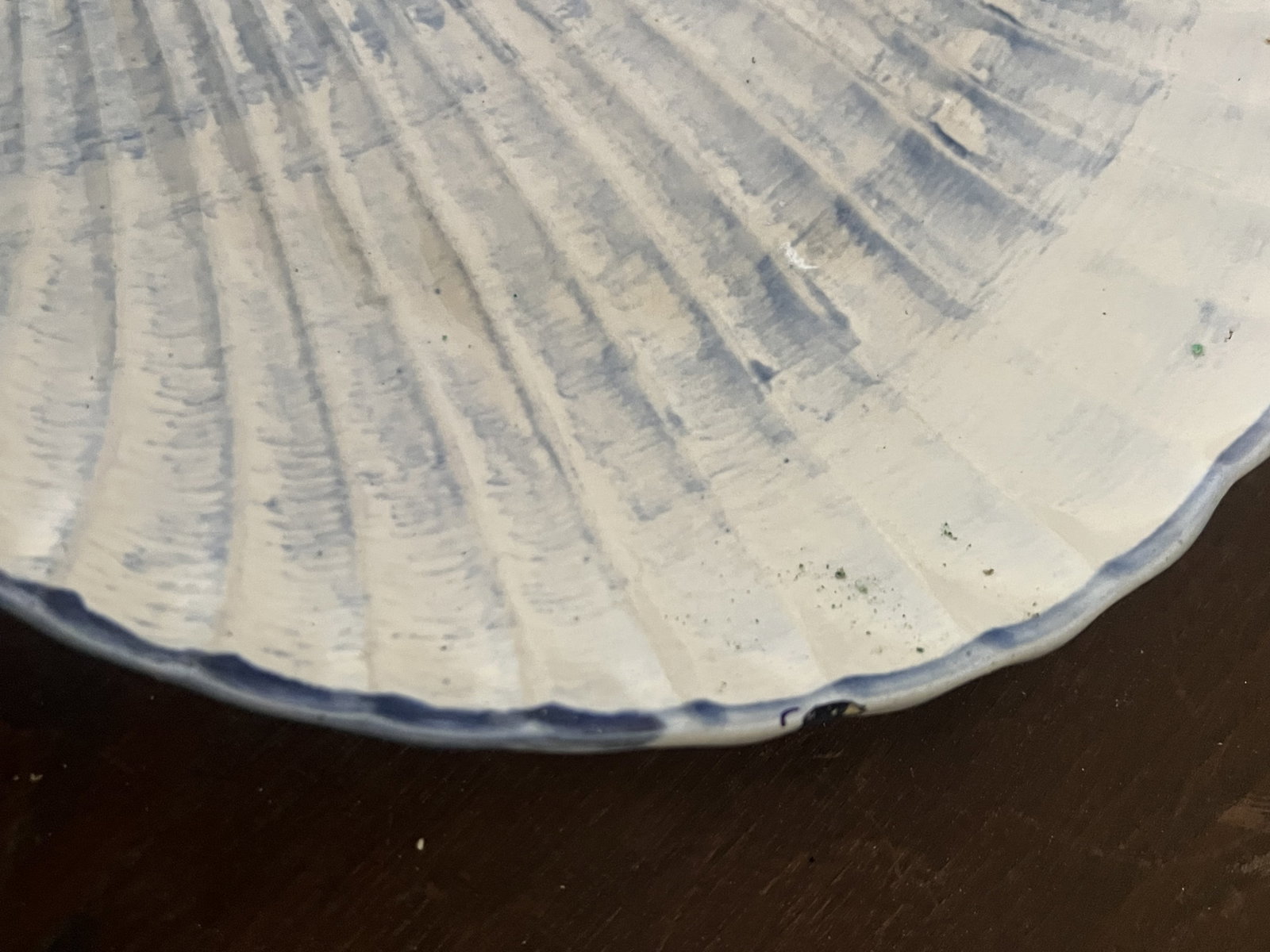 Louisville Stoneware Kentucky Made Shell Plates - 7