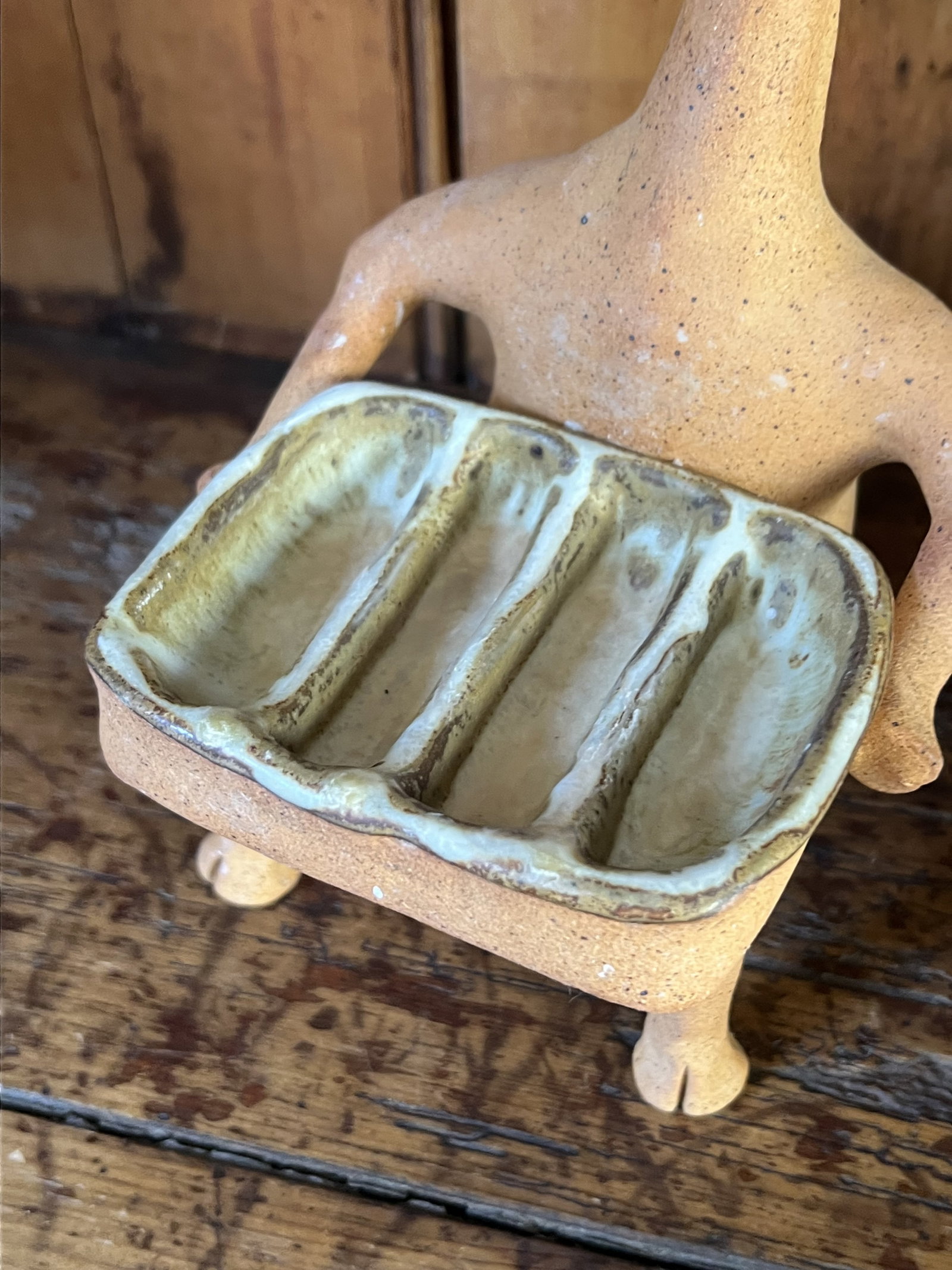 Paschell Studio Pottery Giraffe Soap Dish - 3