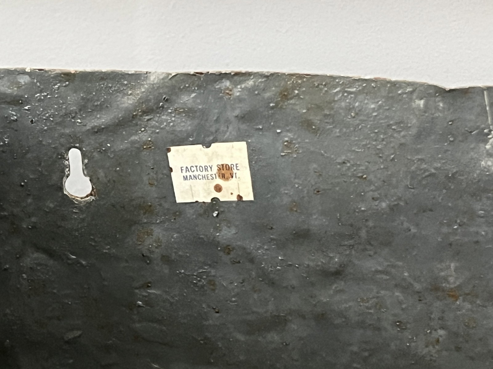 Pair of Vintage Tin Florida Wall Planters - 3