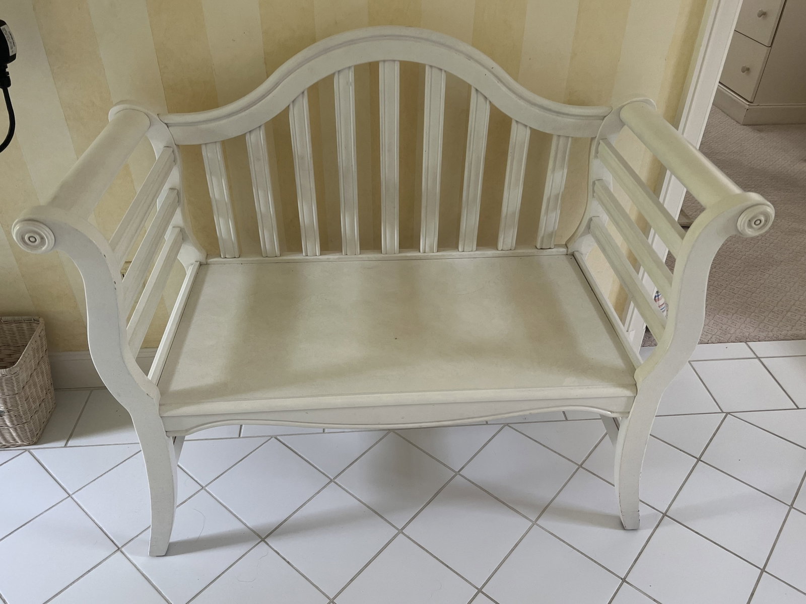 White Wood Bench: Dimensions: H 35.5" x L 42" x D 19" Condition: Used, marks to paint. Low Estimate: 10.00 High Estimate: 10000.00