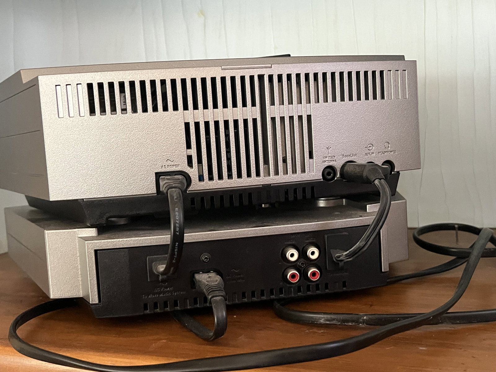 Bose Radio and CD player plus accessories - 6
