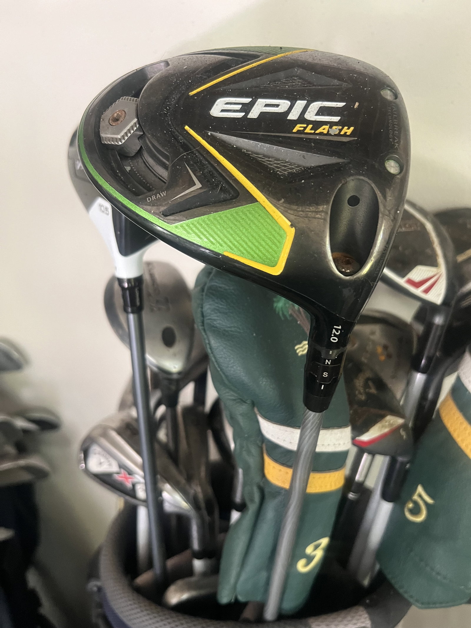 Large Lot of Golf Clubs - 14