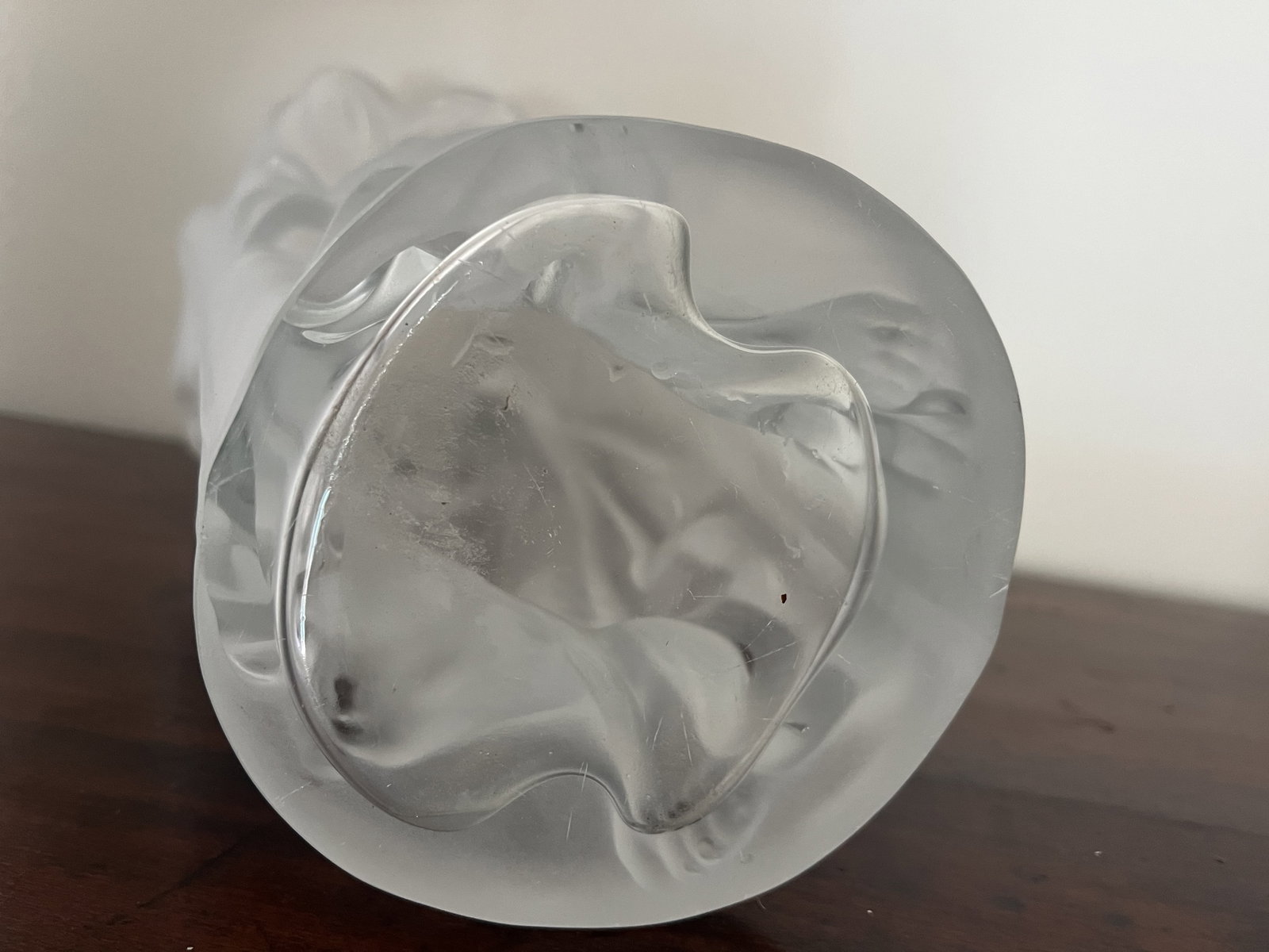 Large Art Deco Frosted Nude Vase - 9